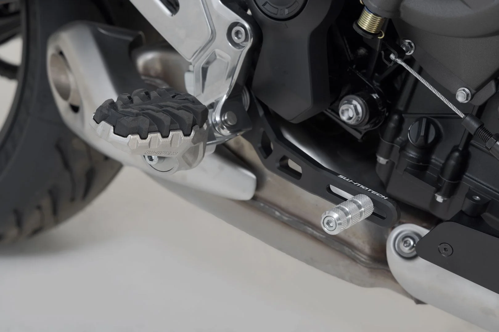 Gear lever and brake pedal set Triumph Tiger 660 (21-). - Image 2