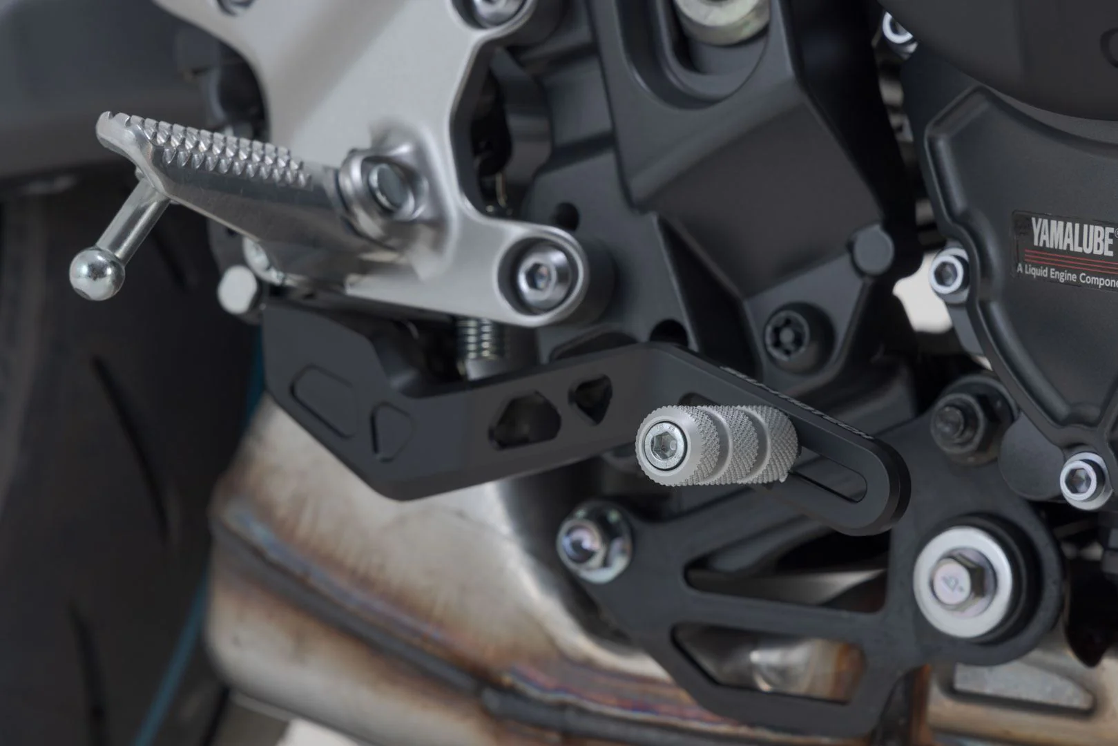 Gear lever and brake pedal set Yamaha MT 09 (20-). - Image 2
