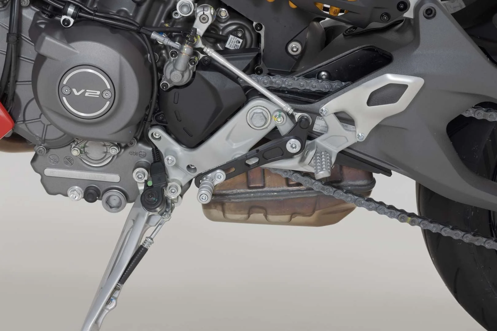 Gear lever Ducati Panigale V2 / Streetfighter V2. - Image 8