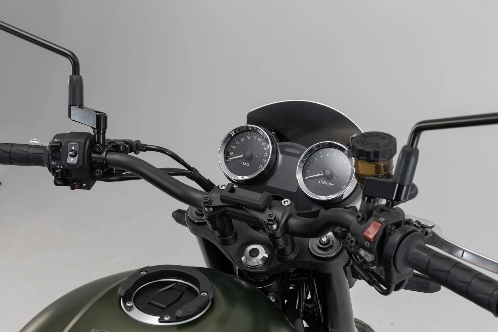 GPS Mount for Cockpit Kawasaki Z900RS/ Cafe (17-) Black - Image 2