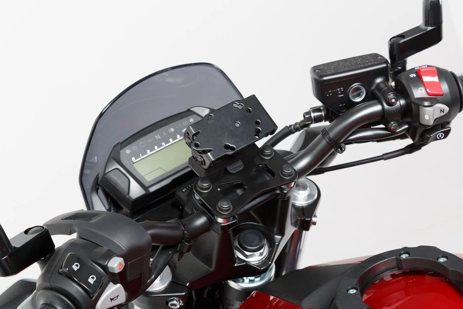 GPS Mount for Handlebar BMW / Honda / Suzuki models Black - Image 3