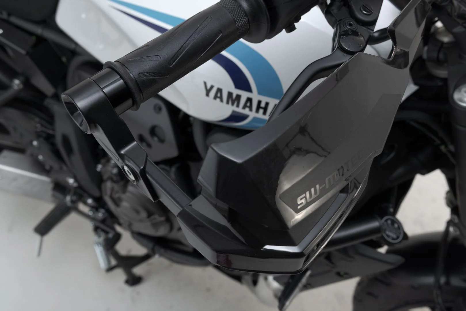 Headlight Guard Bracket with PVC panel Harley Davidson Pan America - Image 7