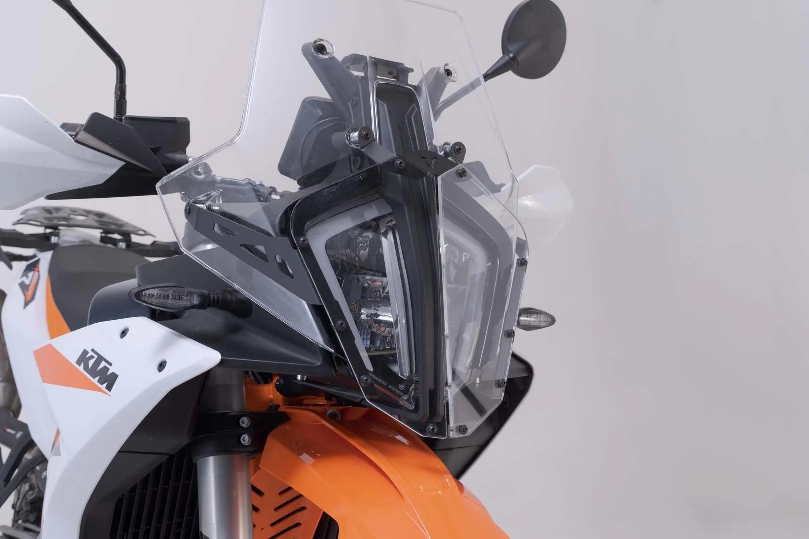 Headlight guard KTM 890 Adventure R (22-) Bracket with cover - Image 5