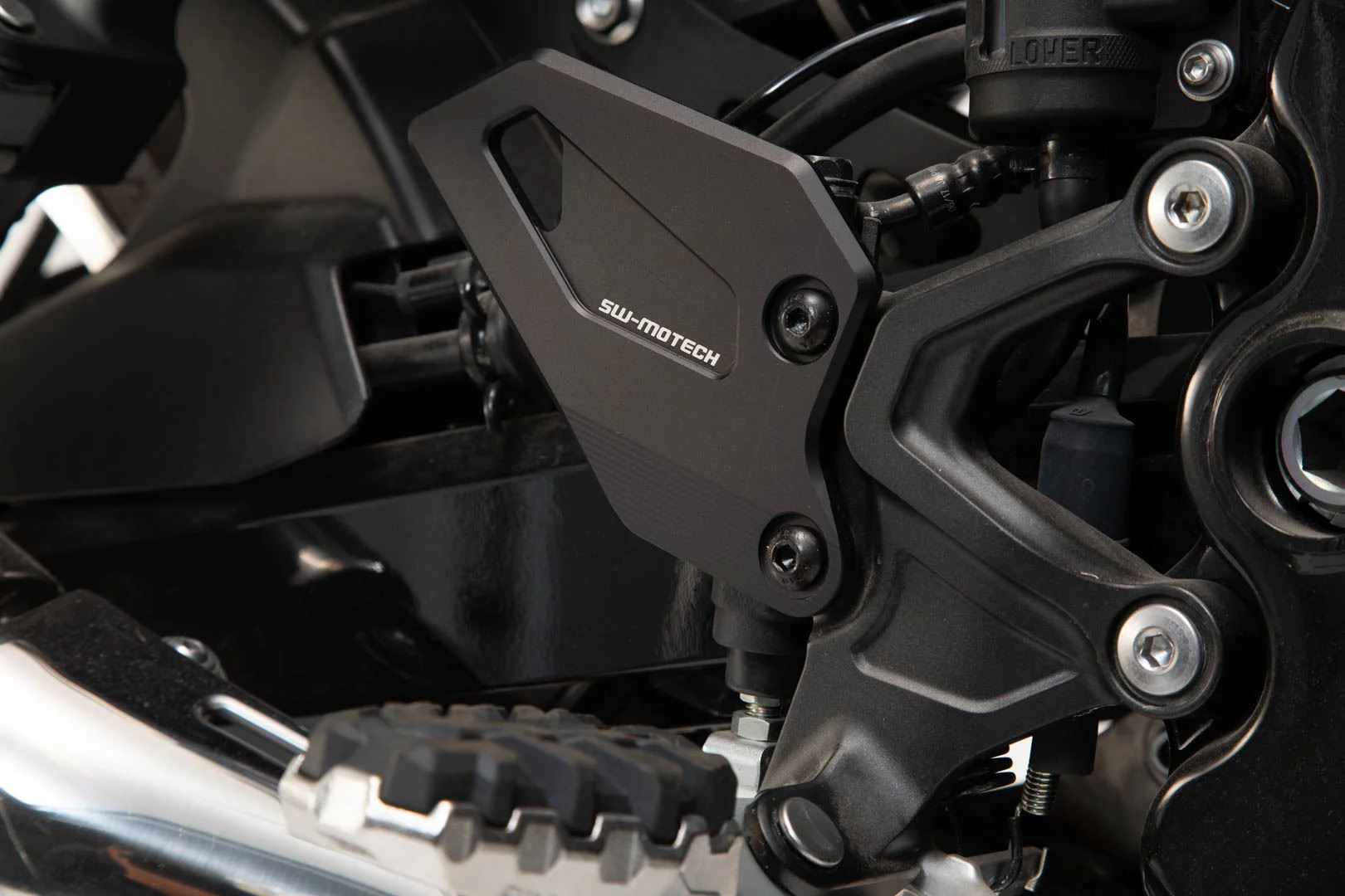 Heel guard Kawasaki Z900RS/ Cafe (17-). Black - Image 3