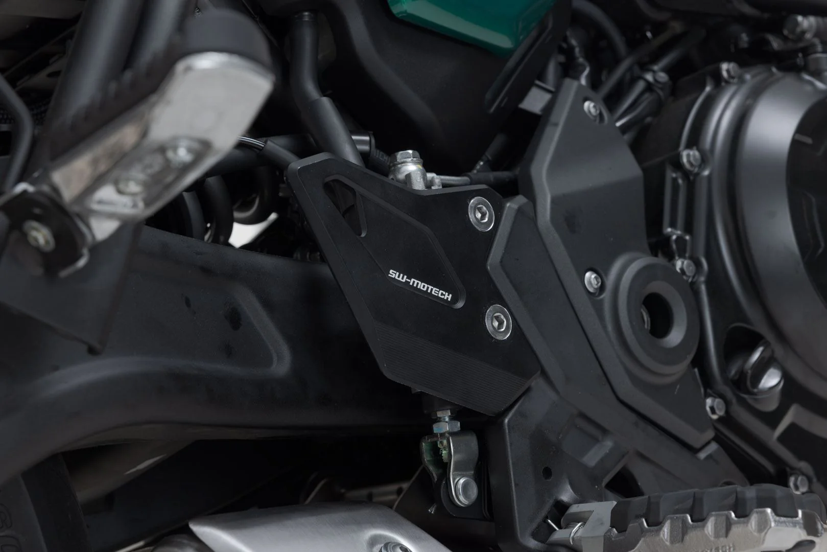 Heel guard Kawasaki Z650RS (21-) Black - Image 5