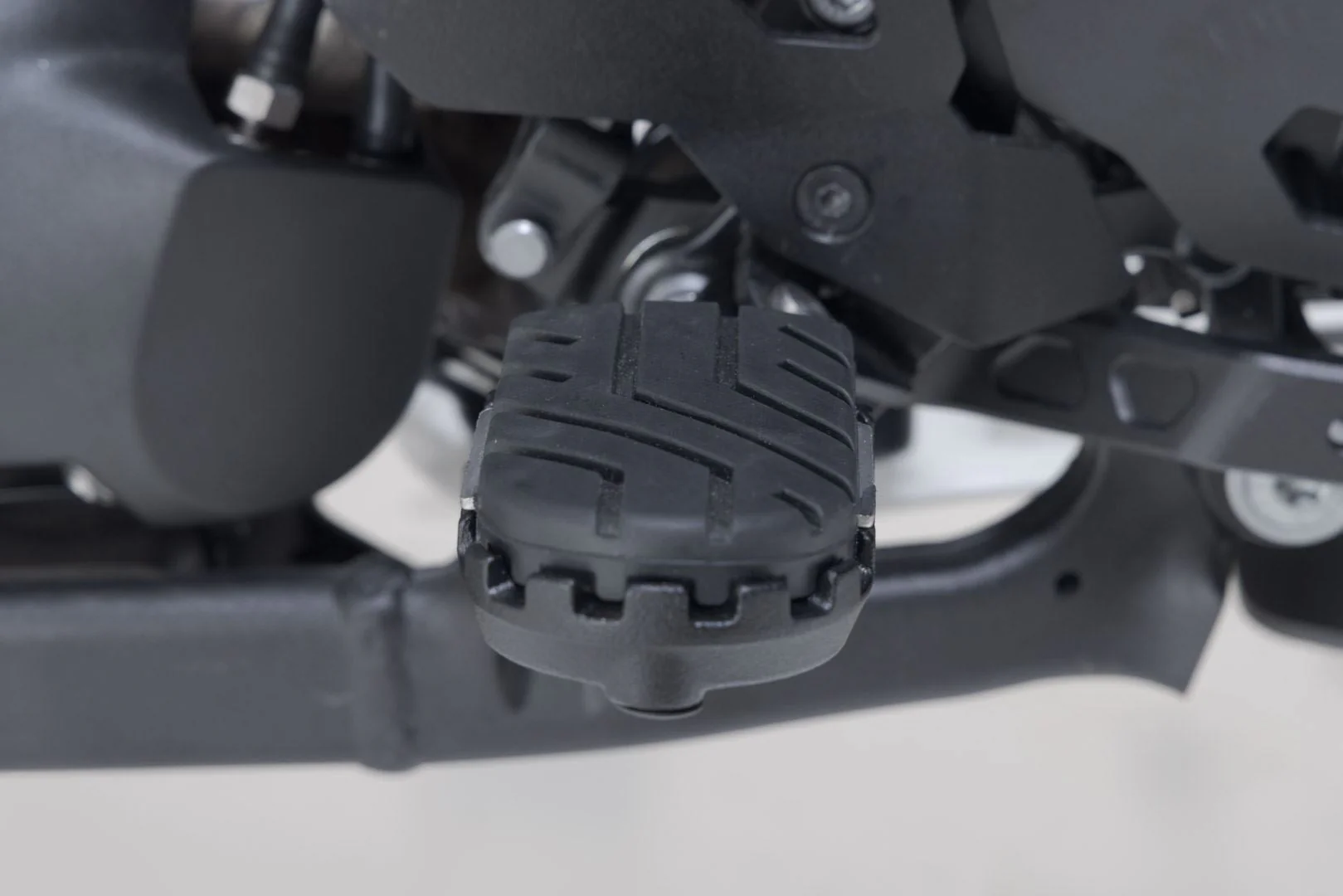 ION footrest kit Black. XT660Z (07-10) X/R (04-16) XT1200Z (16-). - Image 4