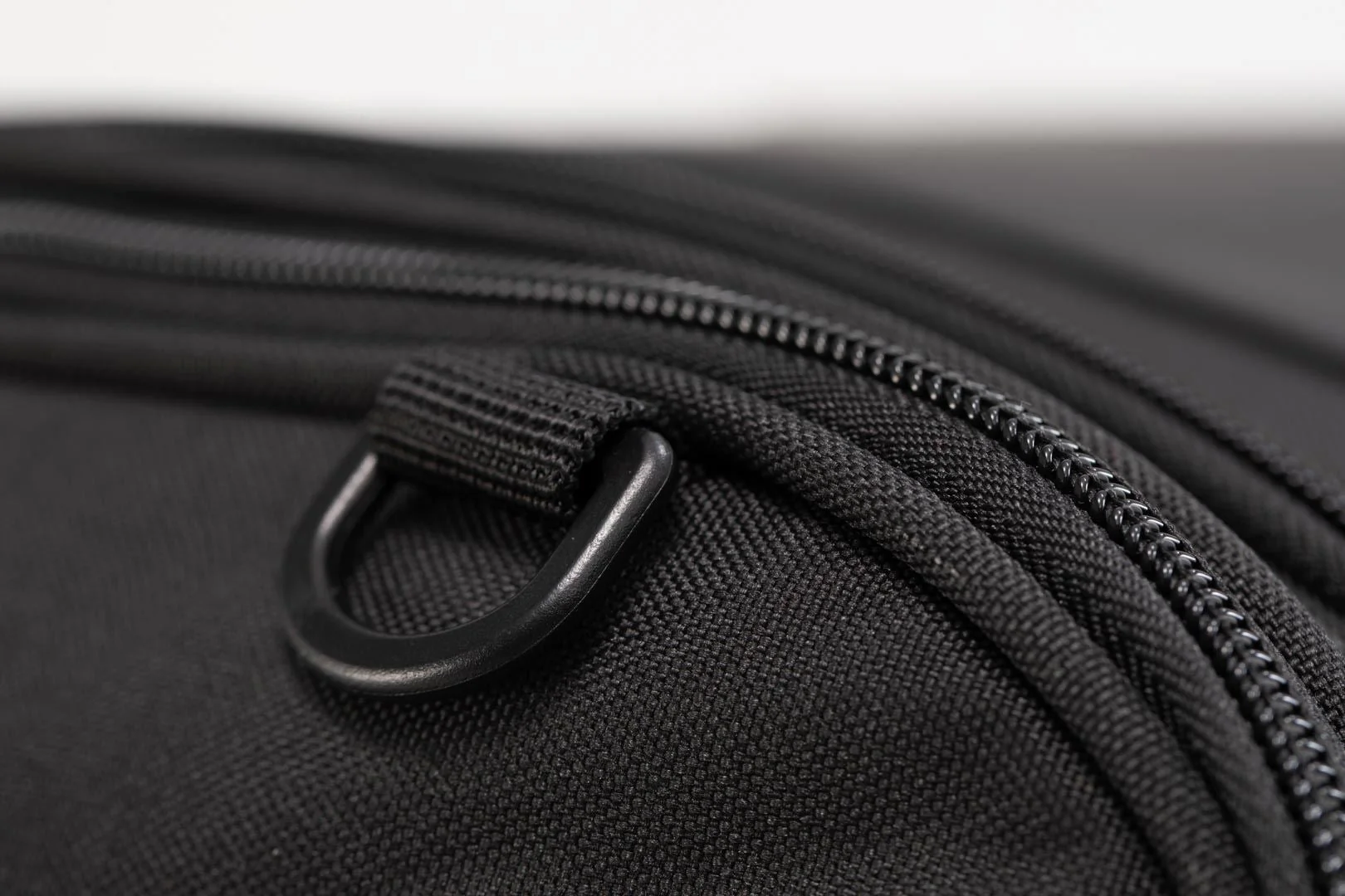 ION M Tail Bag 26-36 litre 600D Polyester / Soft-Vinyl Black - Image 3