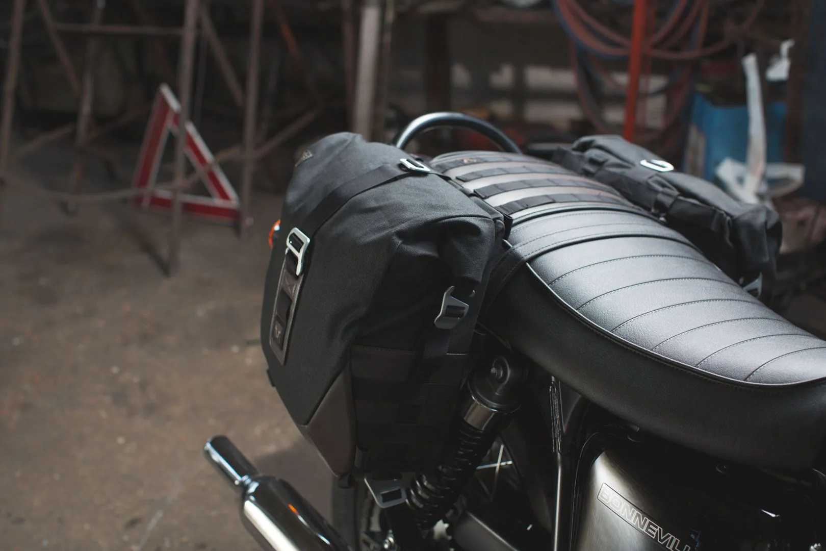 Legend Gear Saddle Bag Set Right LS2 13.5 litre incl SLS - Image 4