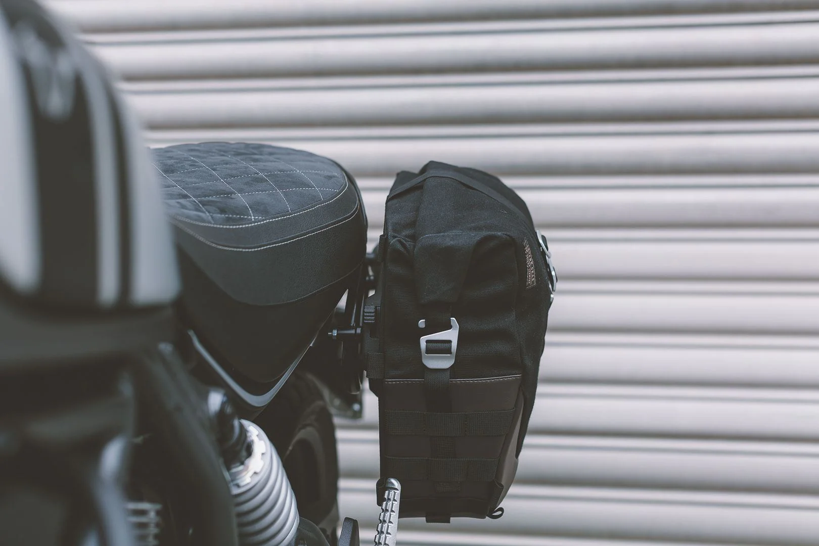 Legend Gear Side Bag LC1 - 9.8 litre For left SLC Side Carrier Black Edition - Image 4