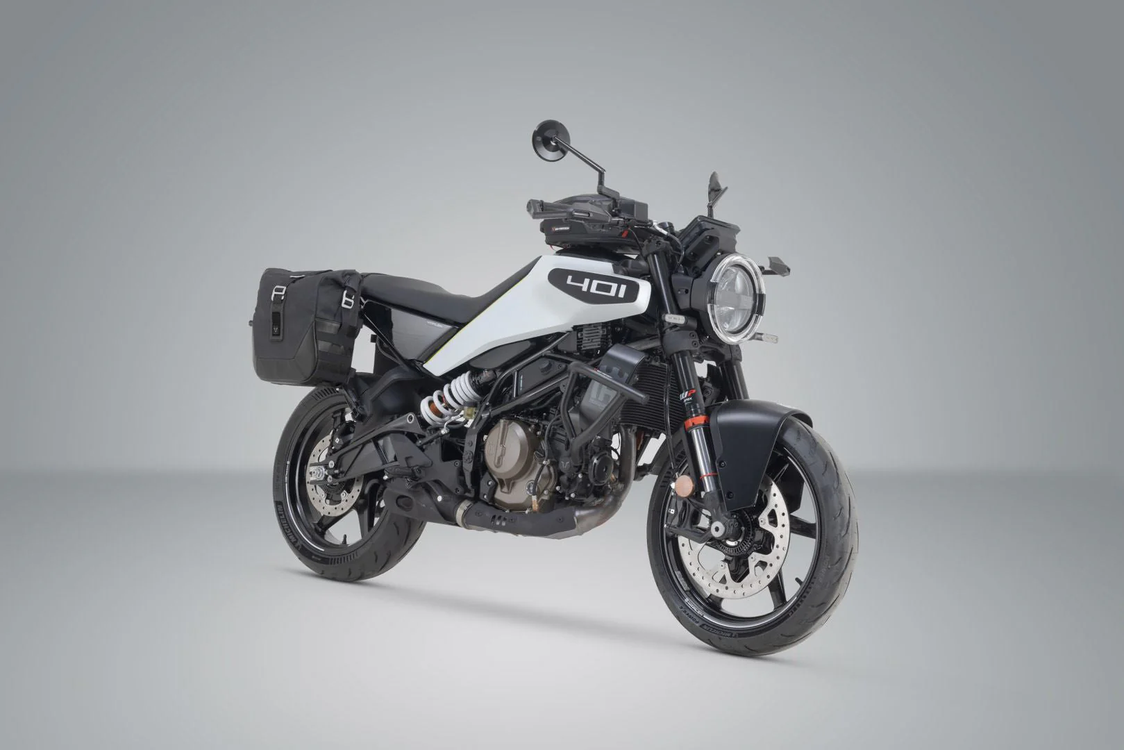 Legend Gear side bag system LC - Black Edition Husqvarna Svartpilen/Vitpilen 401 (23-). - Image 2