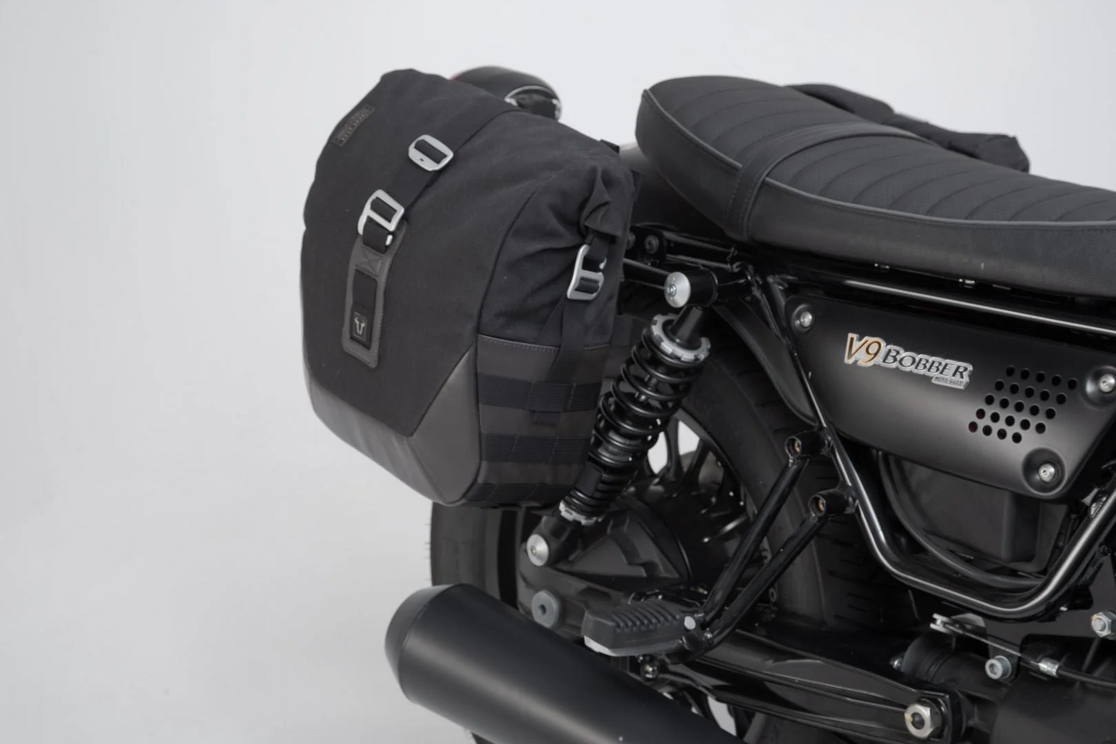 Legend Gear Side Bag System LC Moto Guzzi V9 Roamer/Bobber (15-) Black Edition - Image 2