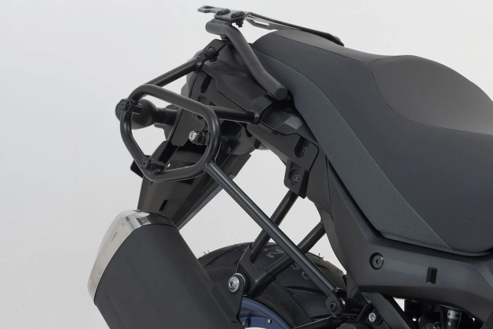 Legend Gear side bag system LC Black Edition Suzuki DL650 V-Strom (16-) - Image 3