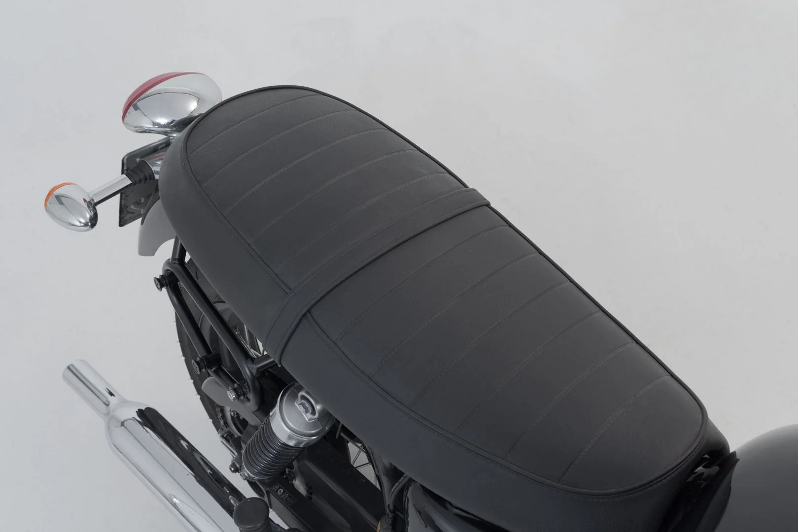 Legend Gear Side Bag System LC Black Edition Triumph Bonneville / T100 (04-16) - Image 3