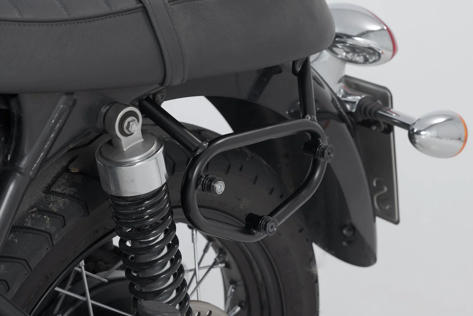 Legend Gear side bag system LC Black Edition Triumph Scrambler (05-) - Image 4