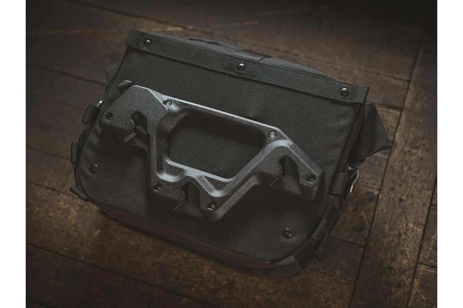 Legend Gear Side Bag System LC BMW R nineT Racer (16-) - Image 2