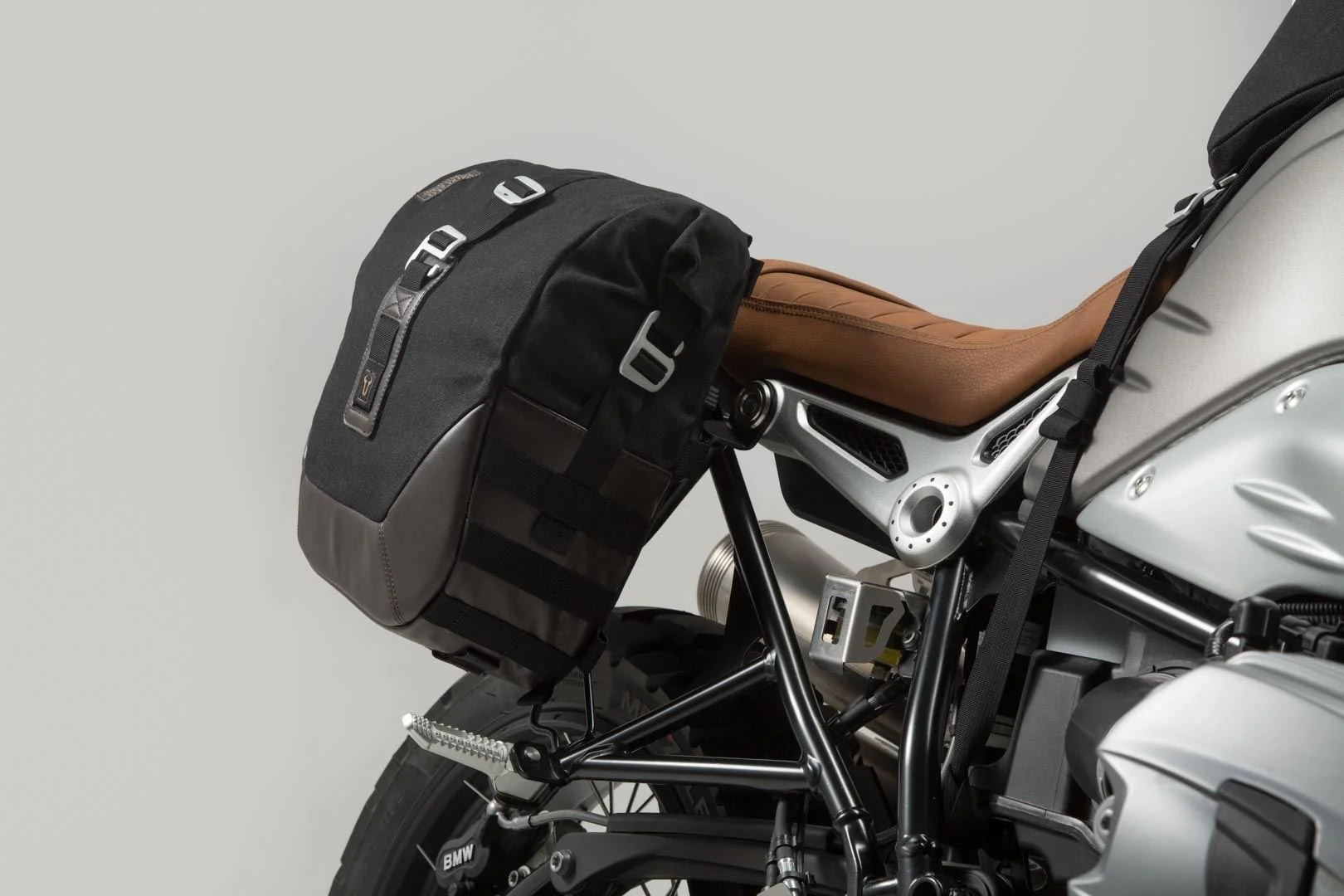 Legend Gear Side Bag System LC BMW R nineT Scrambler (16-) - Image 2