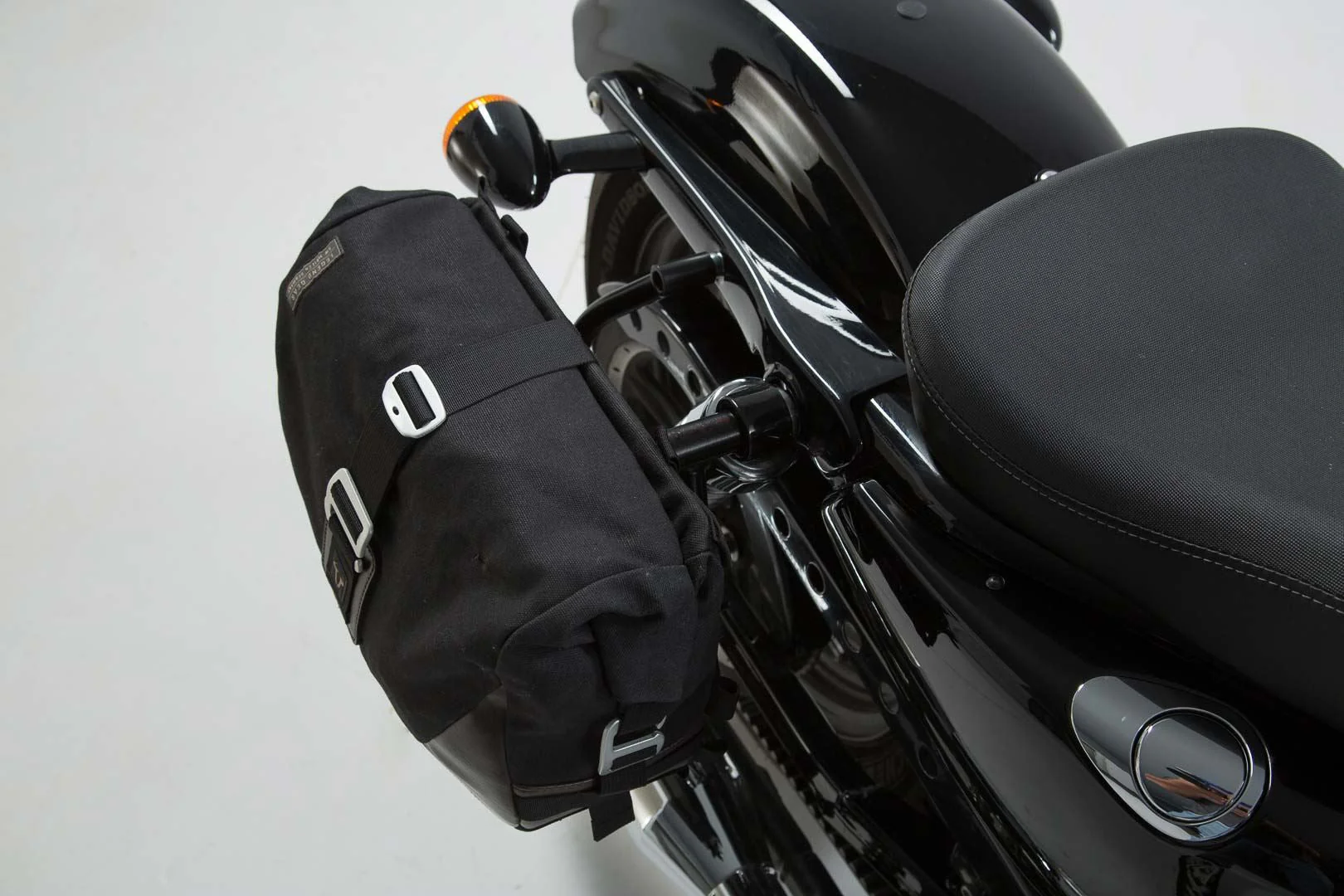 Legend Gear Side Bag System LC Harley-Davidson Sportster models (04-) - Image 2