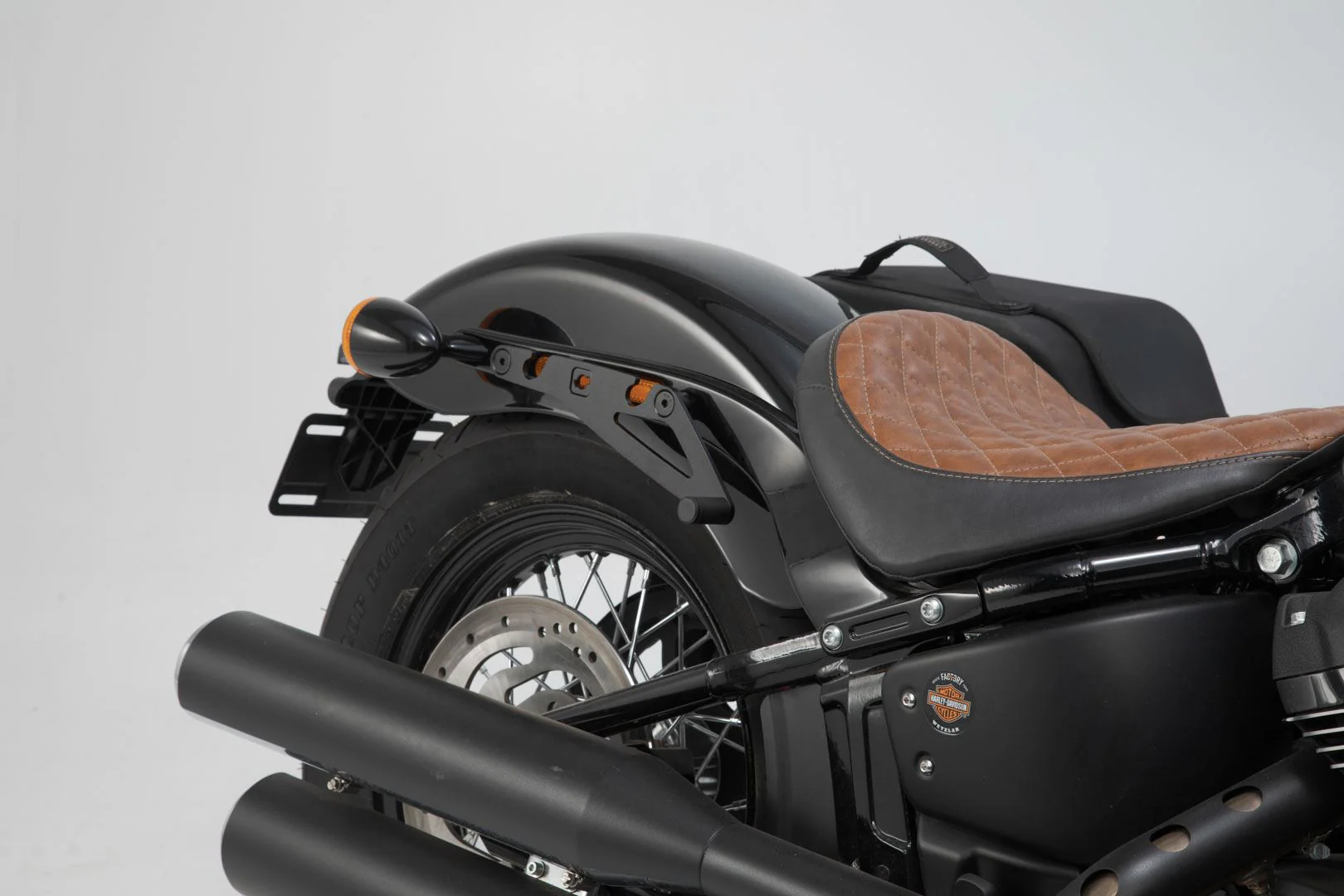 Legend Gear Side Bag System LH Harley-Davidson Softail Str Bob (17-),Standard (20-) - Image 4