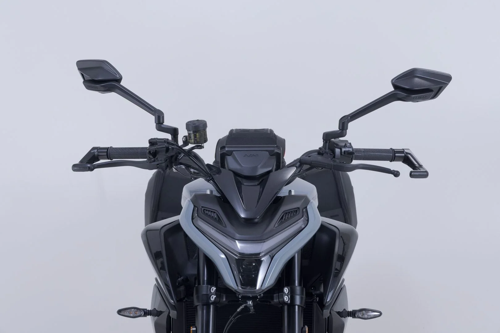 Lever guards Black. CFMoto 675NK (25-). - Image 2