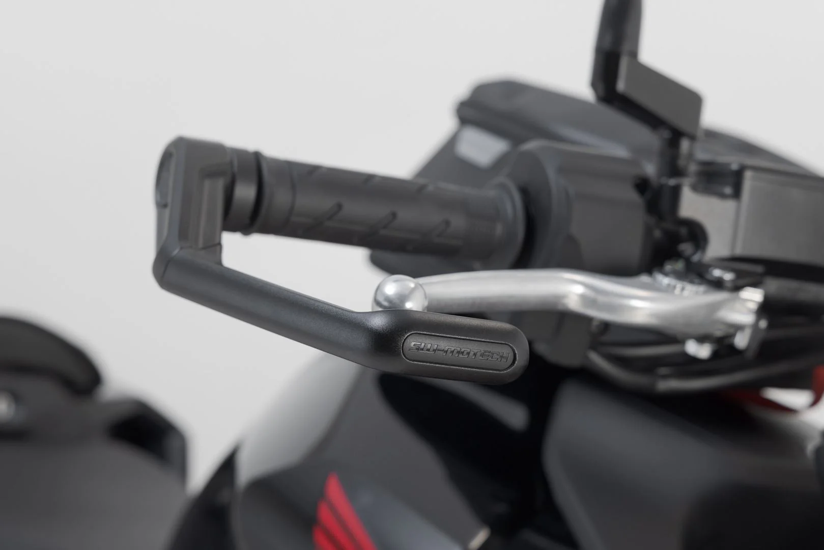 Lever guards Honda CB750 Hornet (22-) Black - Image 3