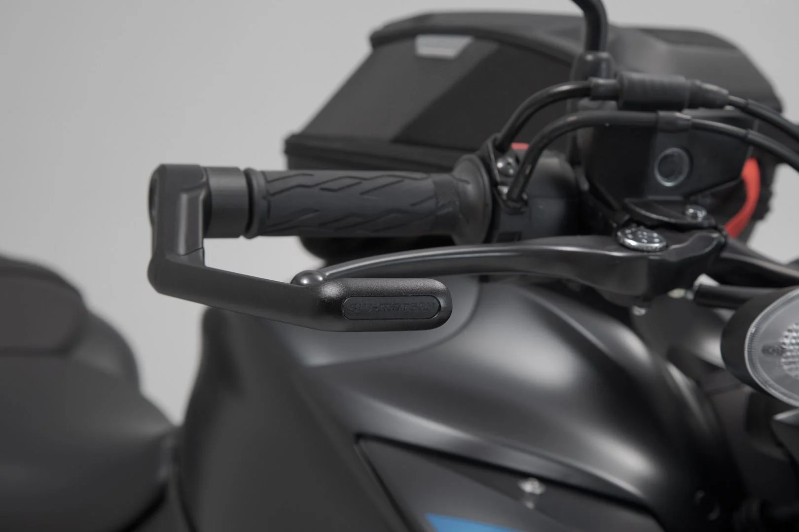 Lever Guards Suzuki GSX-S 750 (16-), GSX-S 1000 (15-) Black - Image 3