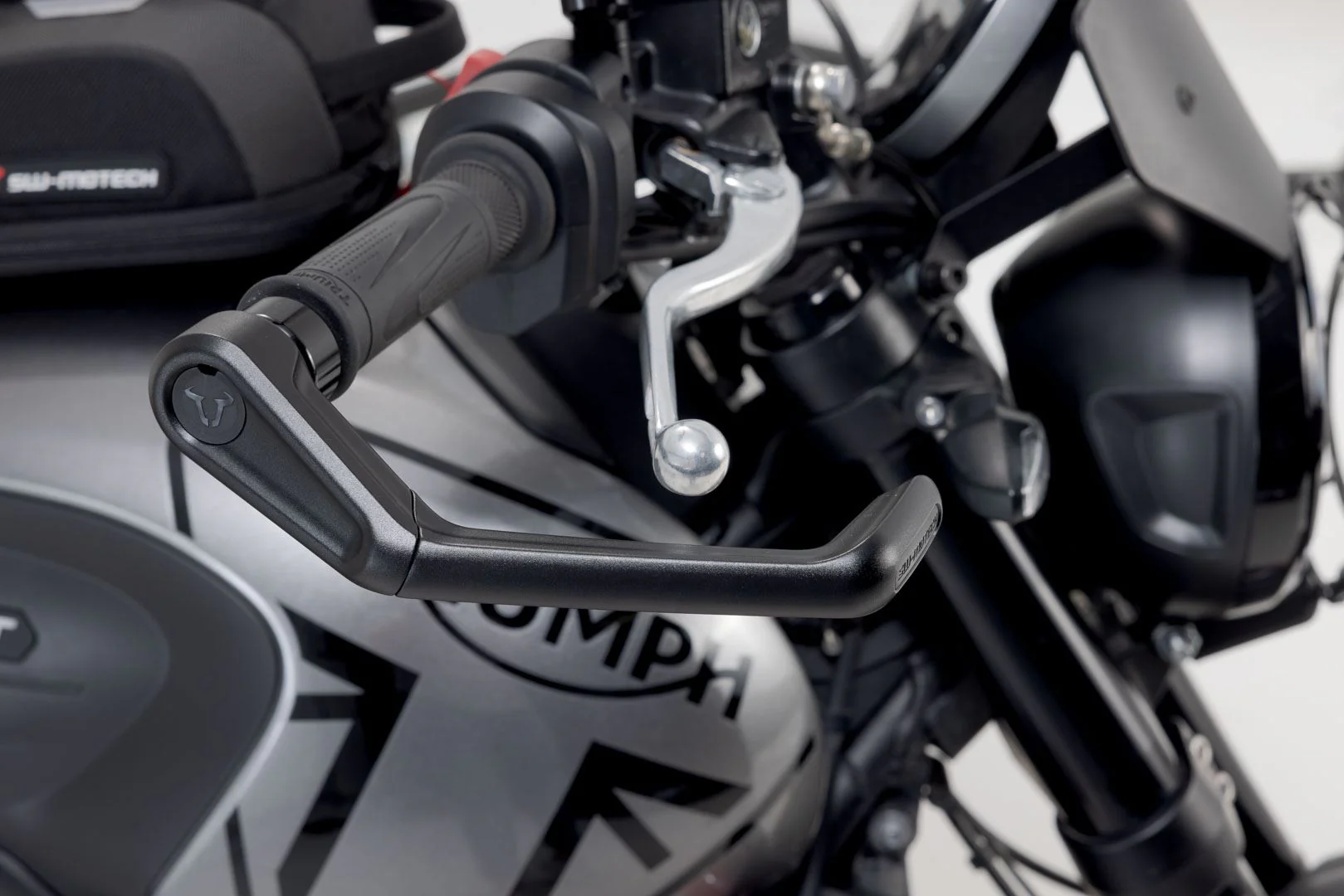 Lever Guards Triumph Trident 660 (21-) Black - Image 5