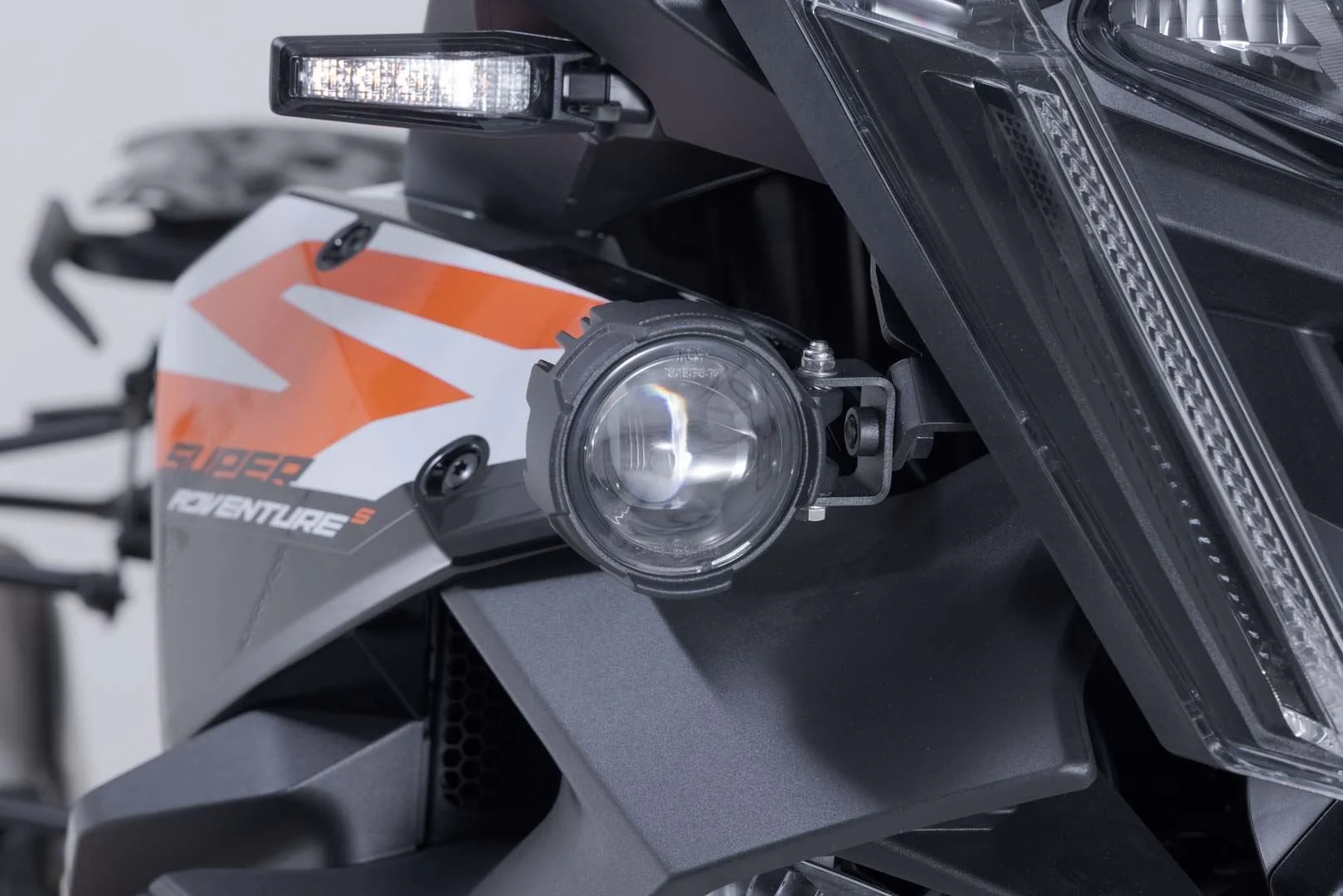 Light mounts Black. KTM 1390 Super Adventure S / EVO (24-). - Image 2