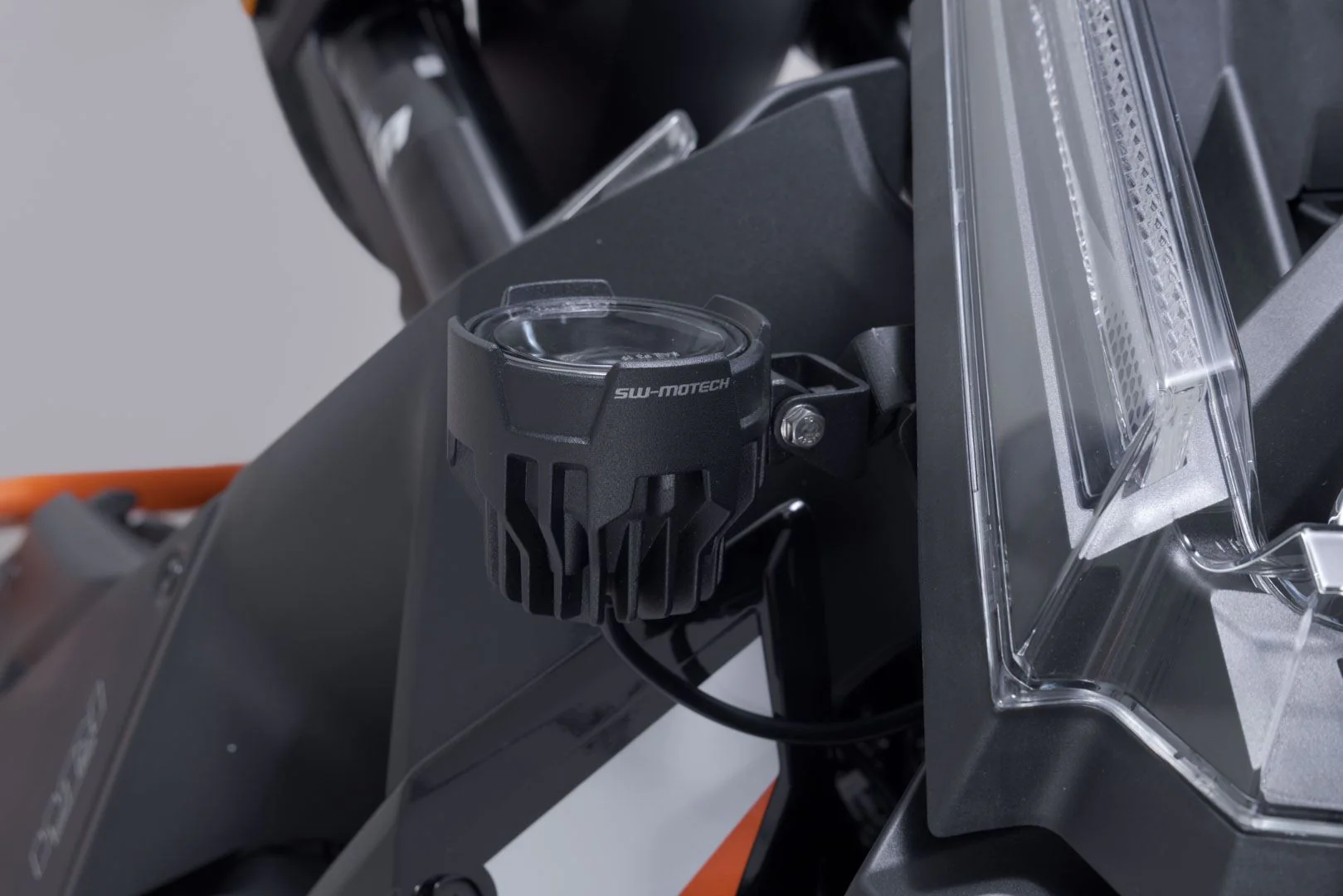 Light mounts Black. KTM 1390 Super Adventure S / EVO (24-). - Image 4