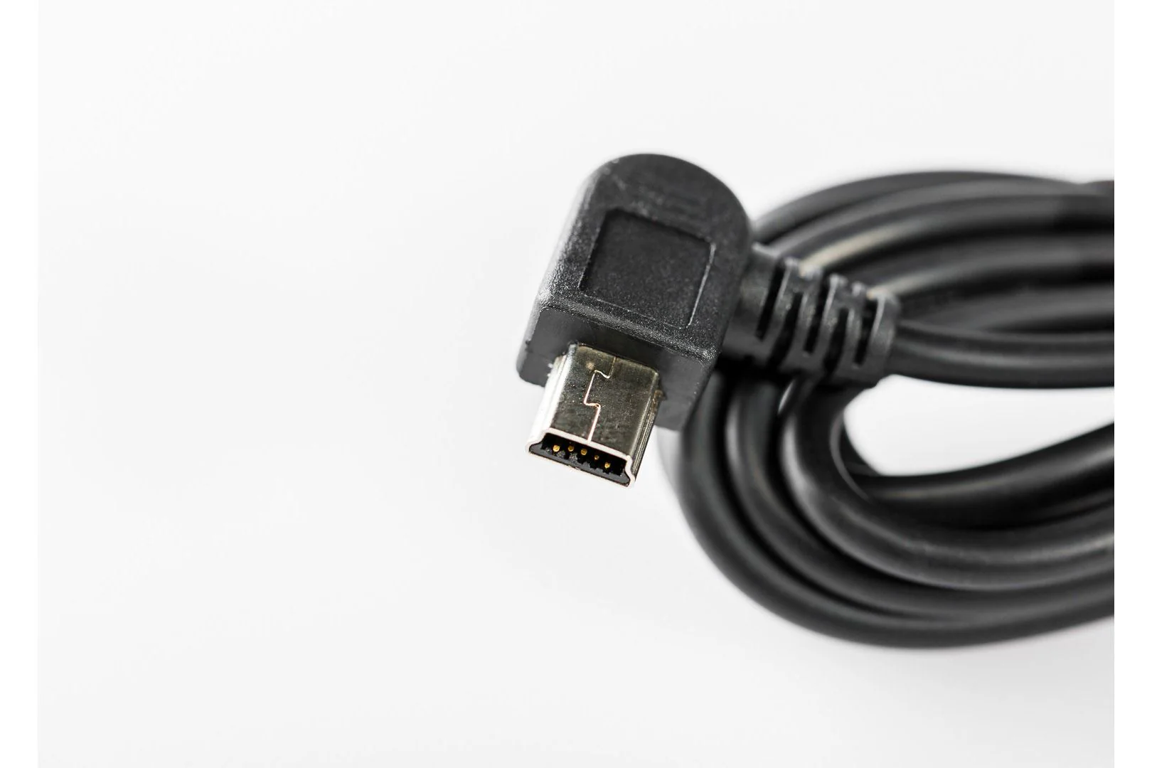 Mini USB charge lead For 12V DIN and cigarette lighter socket 2000 mA - Image 3