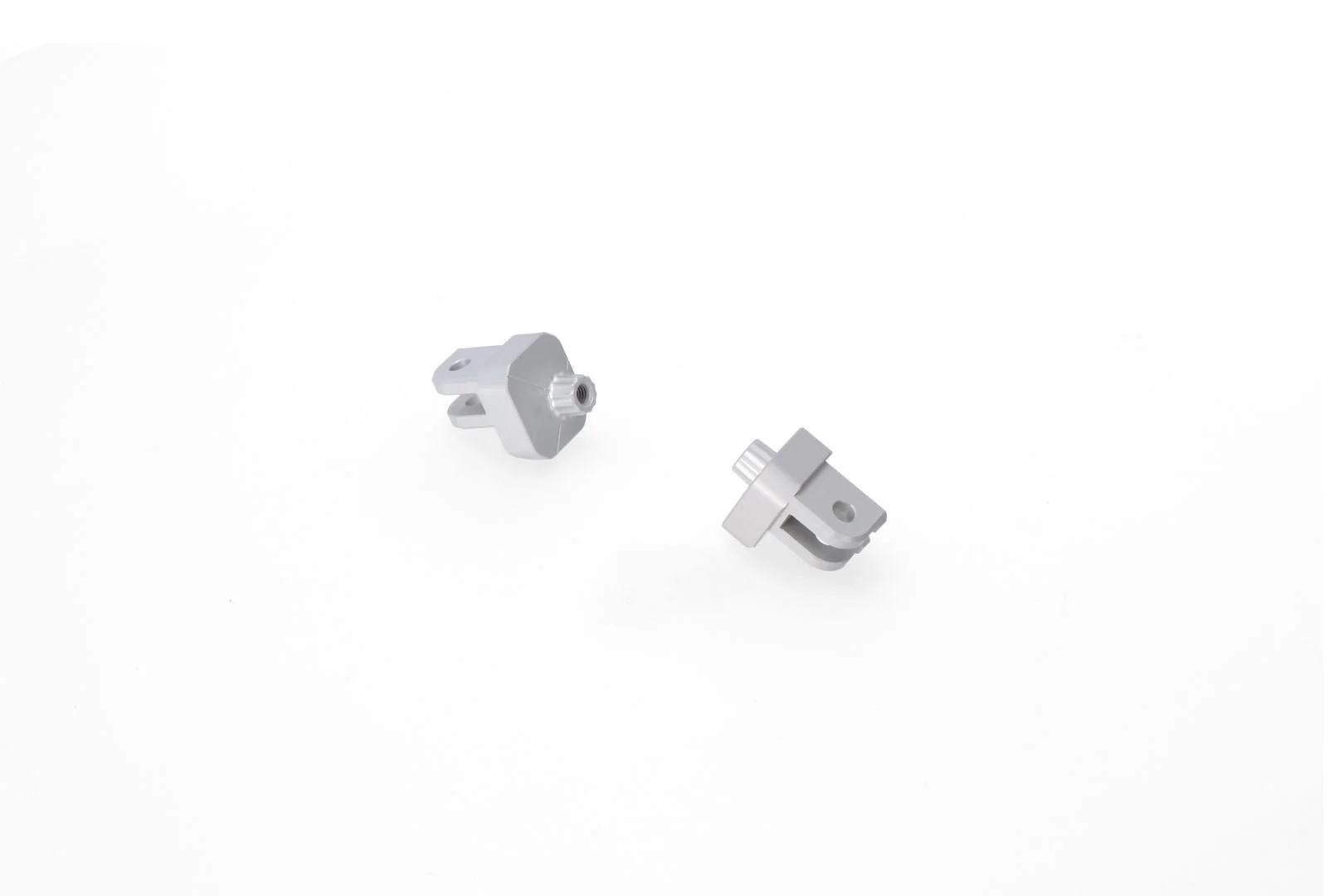 Mounting kit for EVO footrests Silver. Yamaha Tracer 9 (20-).