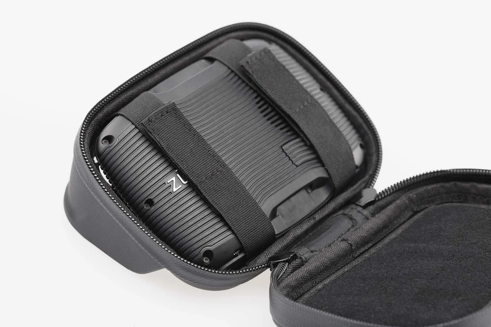 Navi case Pro S Water-resistant Black - Image 3