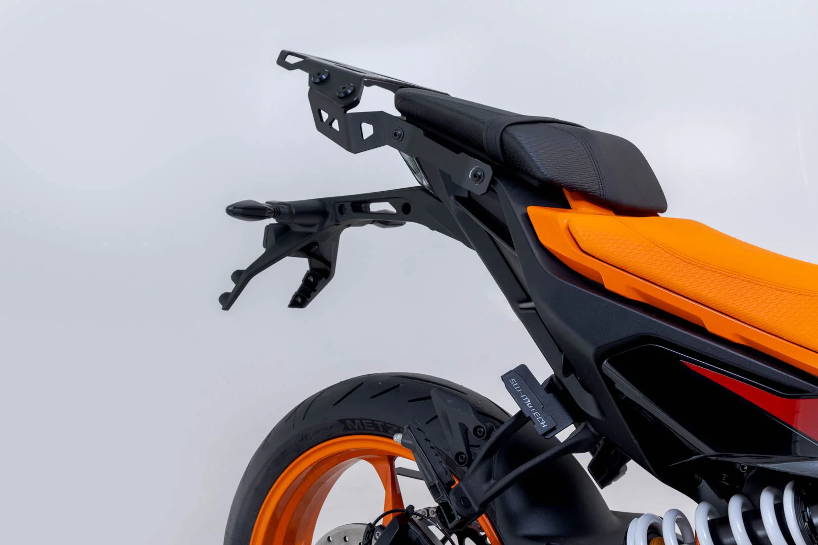 PRO BLAZE H saddlebag set Black. KTM 390 Duke (23-). - Image 8