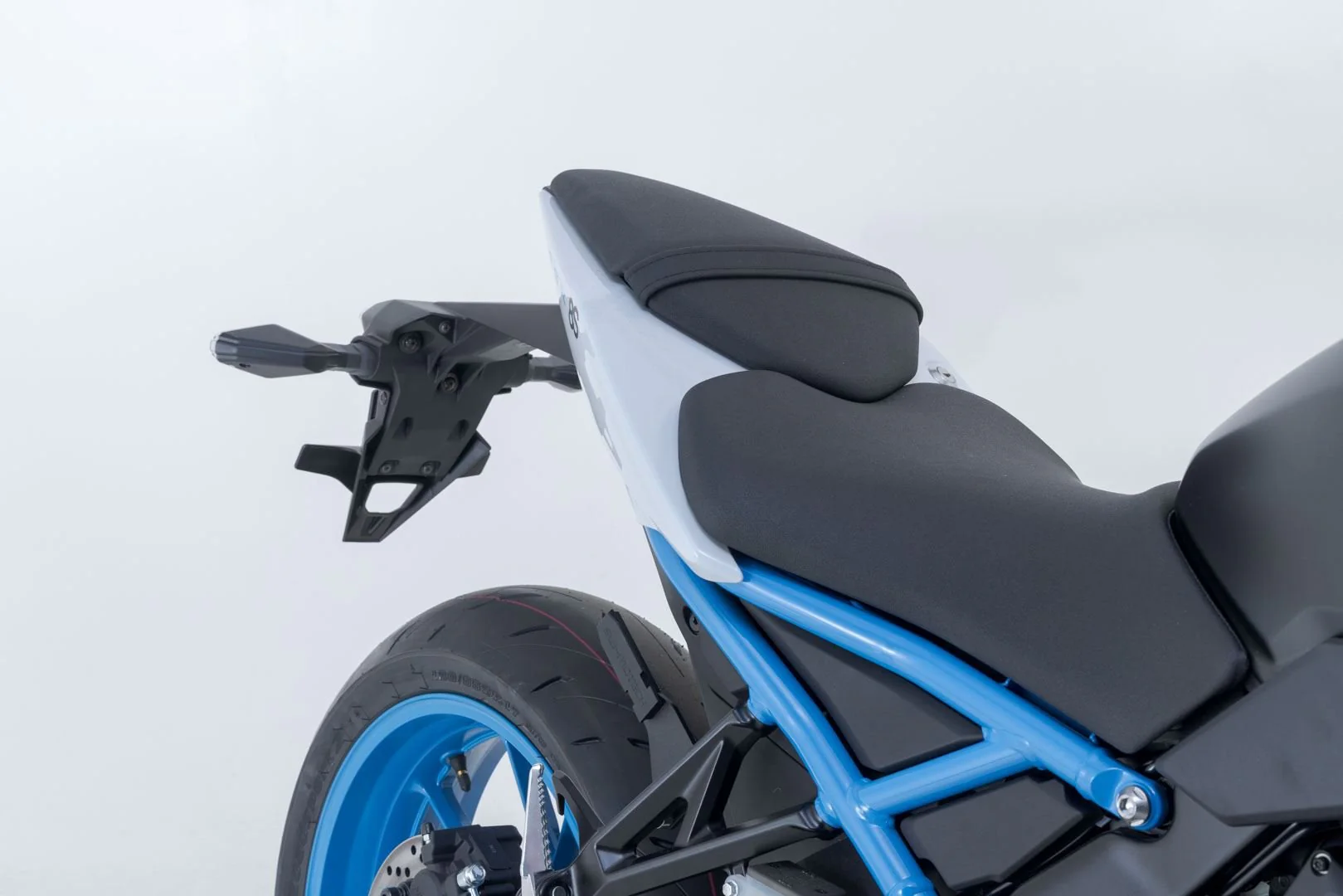 PRO BLAZE H saddlebag set Black. Suzuki GSX-8S / GSX-8R (22-). - Image 5