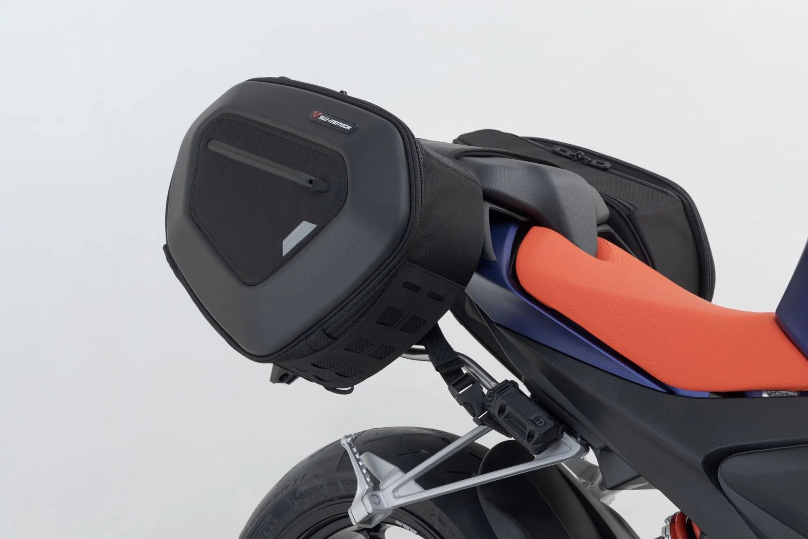 PRO BLAZE H saddlebag set Black. Tuono 660 / RS 660 (20-) RS 457 (24-). - Image 3