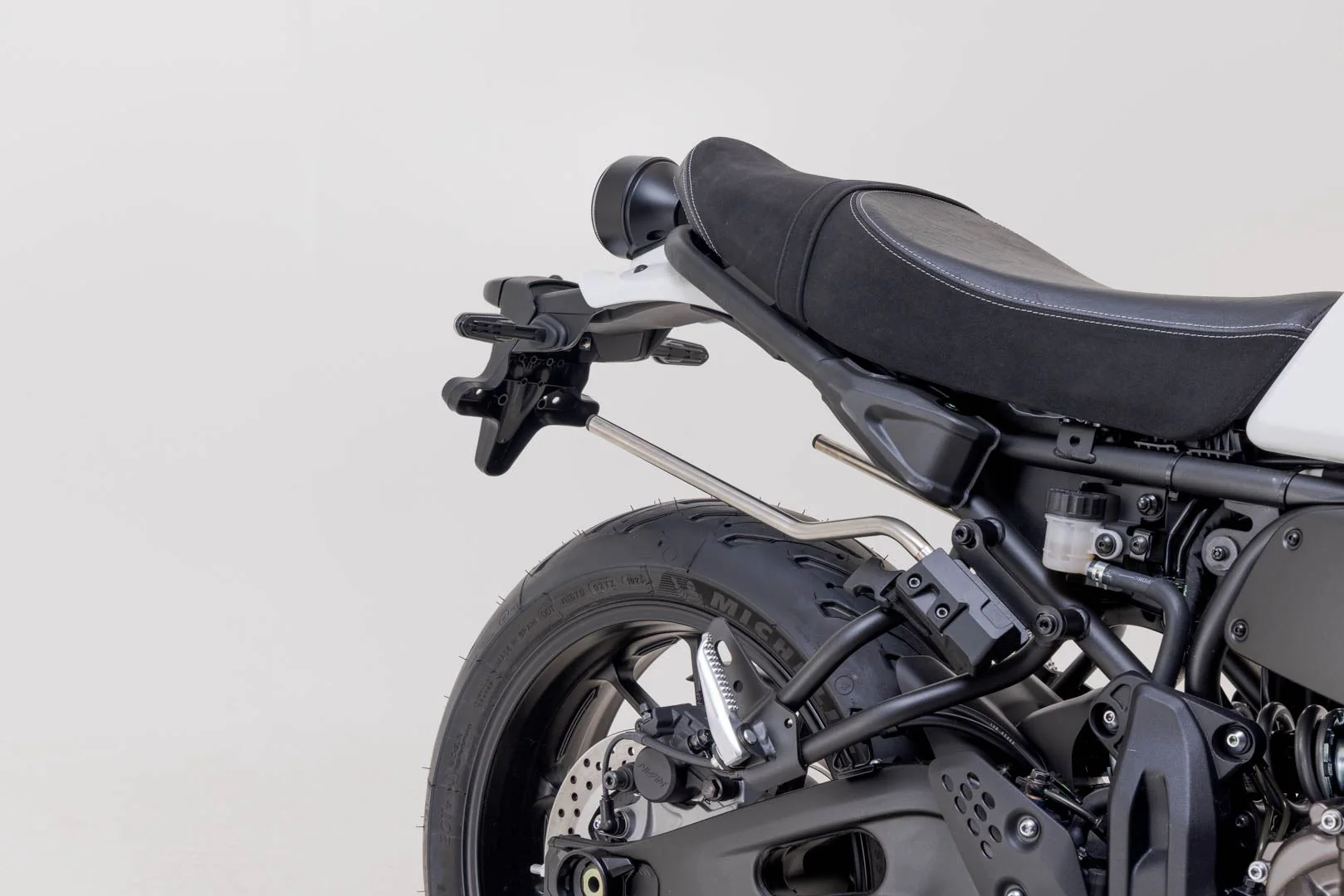 PRO BLAZE H saddlebag set Black. Yamaha XSR700 (15-) XSR700 XT (19-). - Image 4