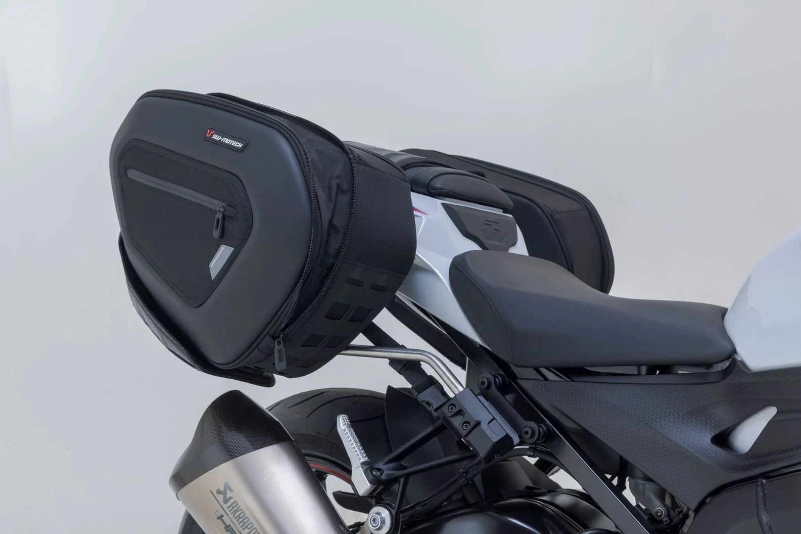 PRO BLAZE H saddlebag set Black. BMW S1000RR (12-14) / S1000R (13-20). - Image 4