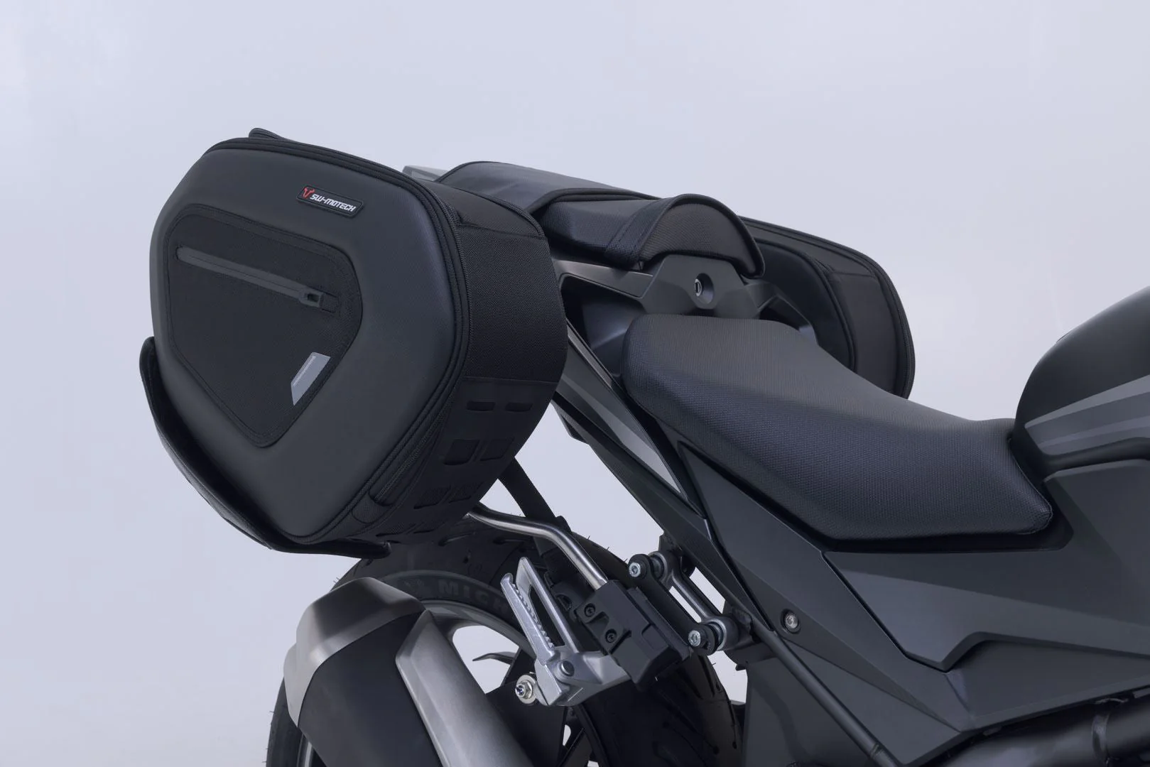 PRO BLAZE H saddlebag set Black. Honda CBR300R, CBR500R/ CB500F (16-). - Image 3