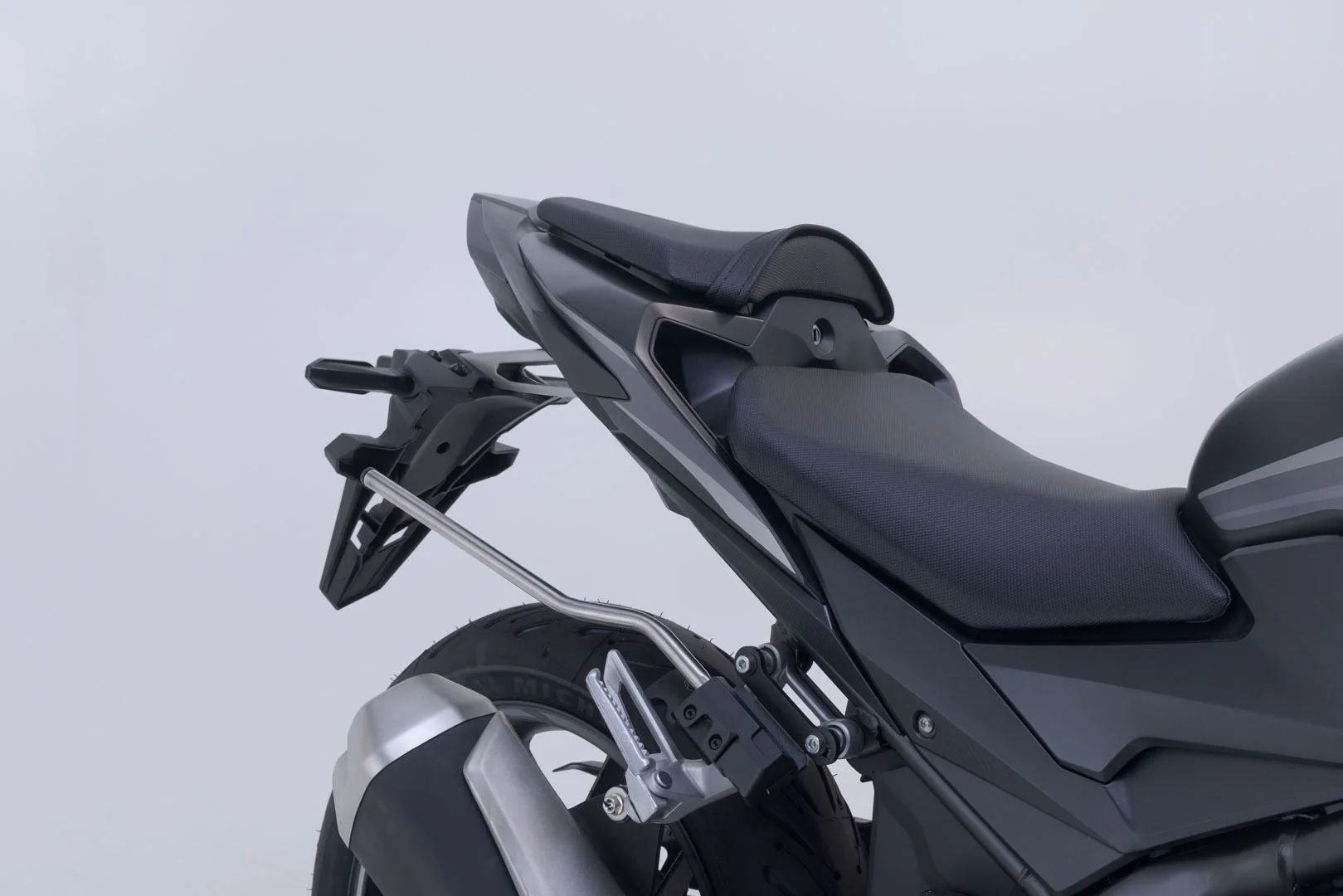 PRO BLAZE H saddlebag set Black. Honda CBR300R, CBR500R/ CB500F (16-). - Image 4