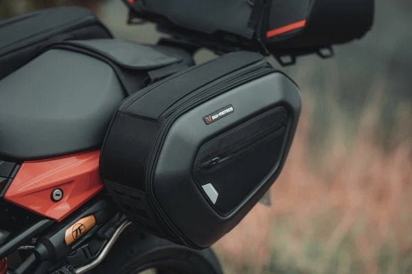 PRO BLAZE H Saddlebag Set Kawasaki Ninja250R (08-)/300 (12-),Z300(15-) Black - Image 3
