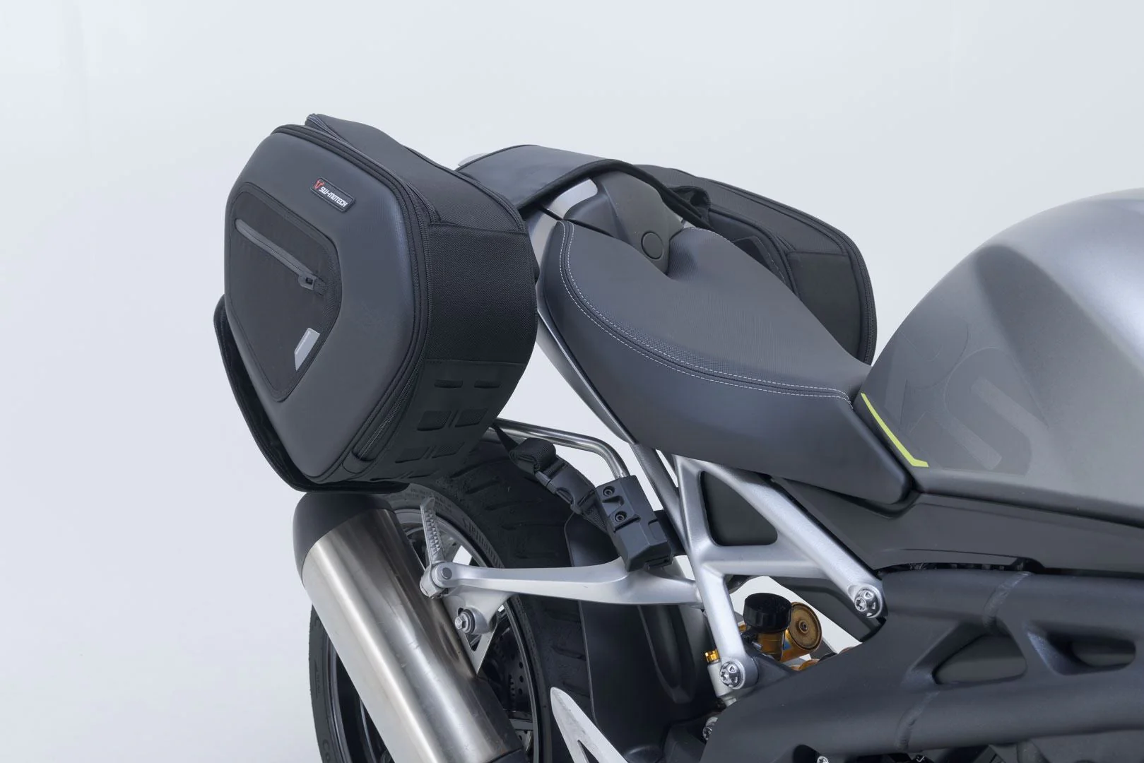 PRO BLAZE H saddlebag set Black. Triumph Speed Triple 1200 RR / RS (21-). - Image 3