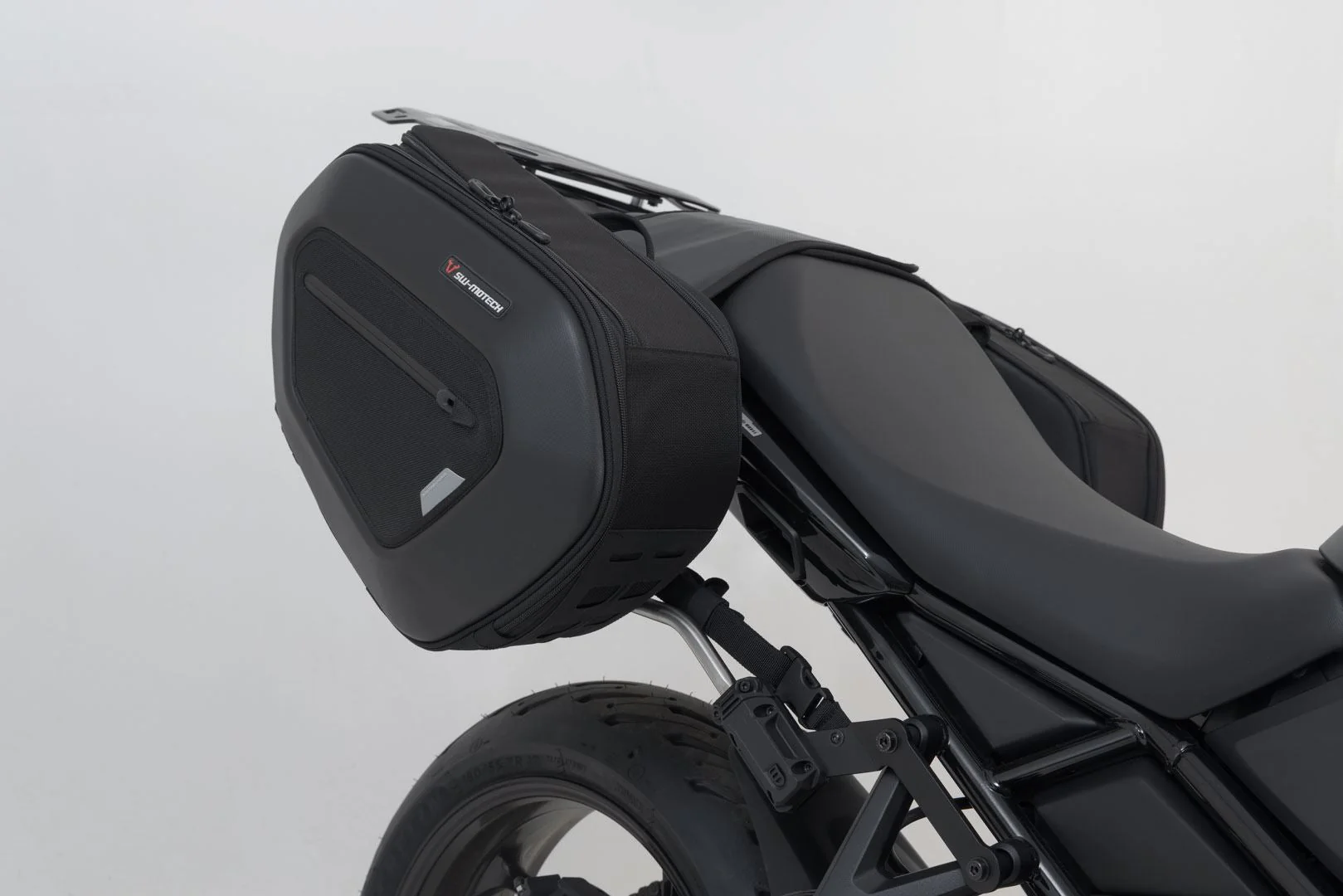PRO BLAZE H Saddlebag Set Triumph Tiger 660 (21-) Black - Image 3