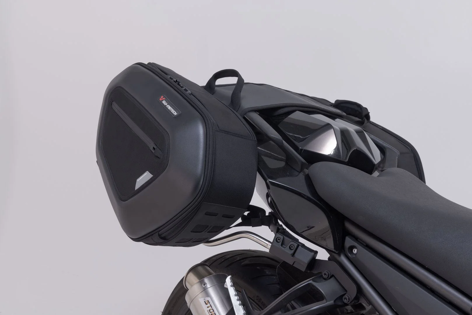 PRO BLAZE saddlebag set Black. Yamaha FZ1 / FZ1 Fazer / FZ8 / FZ8 Fazer. - Image 3