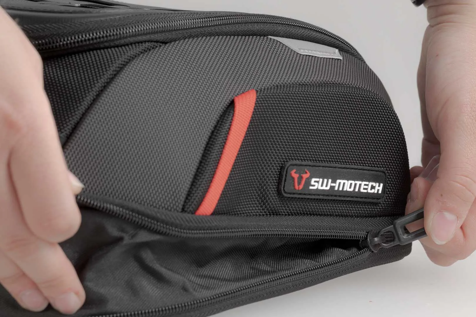 PRO Micro Tank Bag 3-5 litre - Image 4