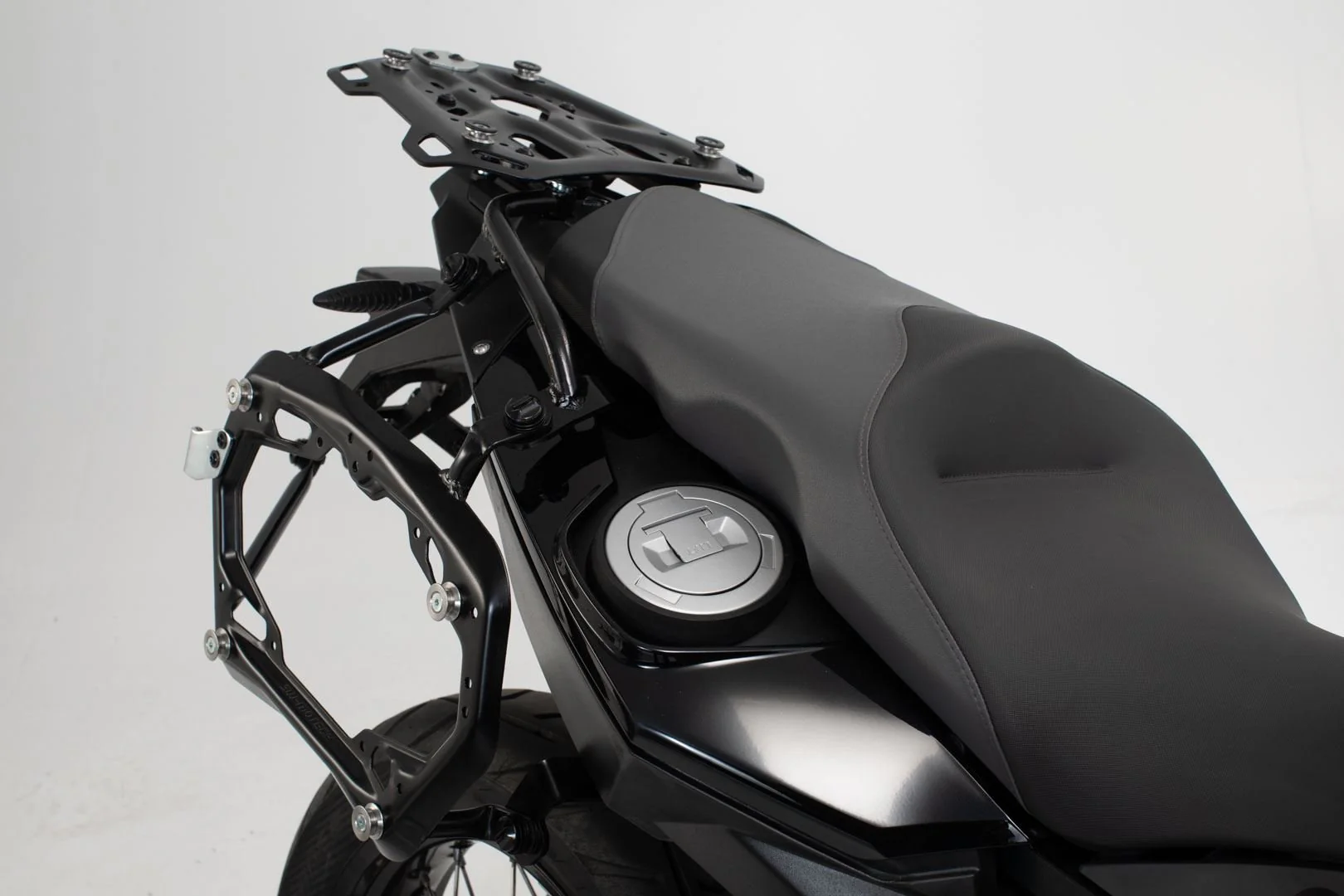 PRO Side Carrier BMW F 650/700/800 GS Black - Image 4