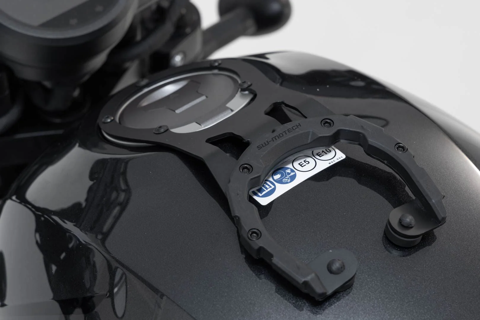 PRO tank ring Honda CMX Rebel 1100 (20-) Black - Image 2