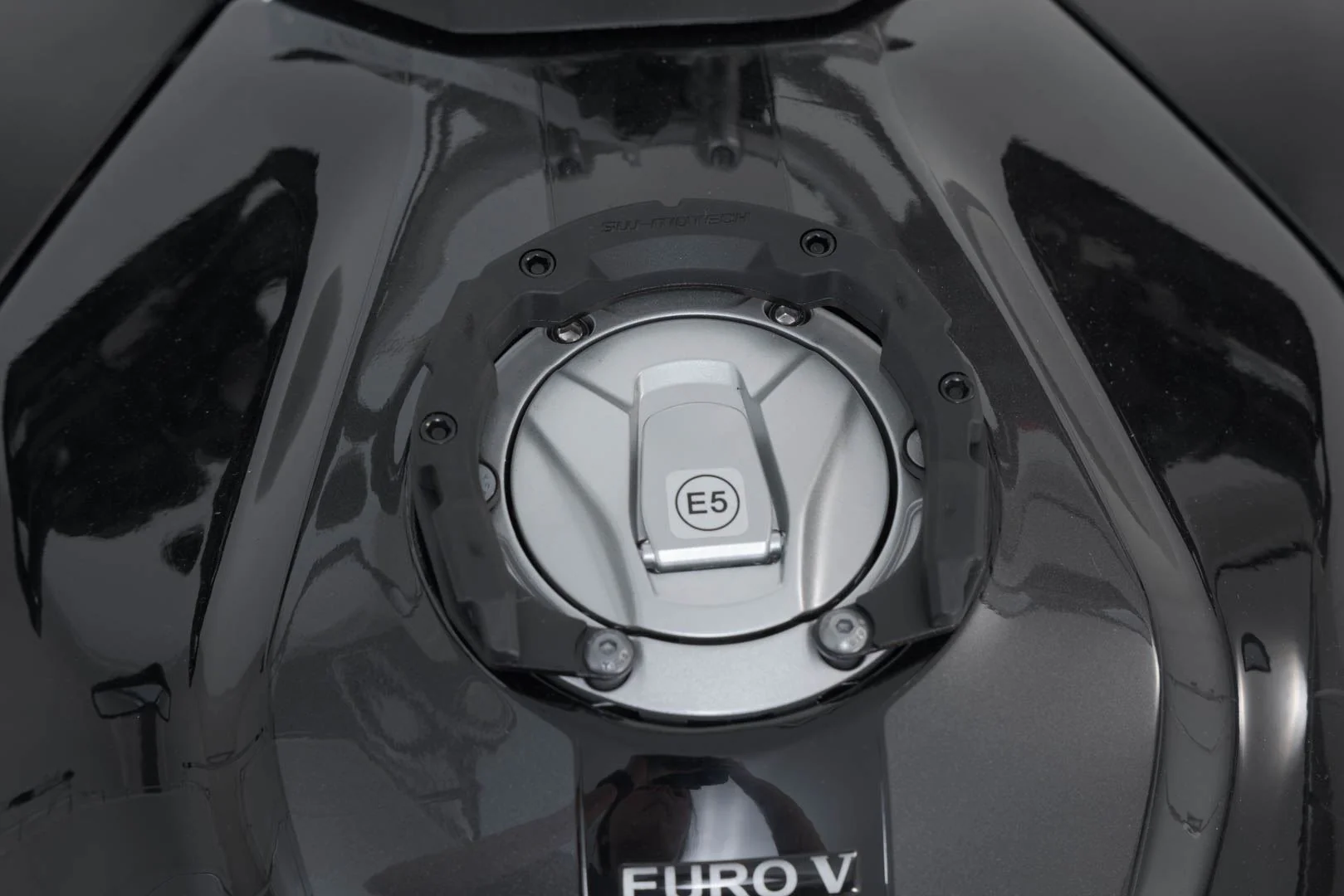 PRO tank ring Voge 650 DSX (22-) Black - Image 5