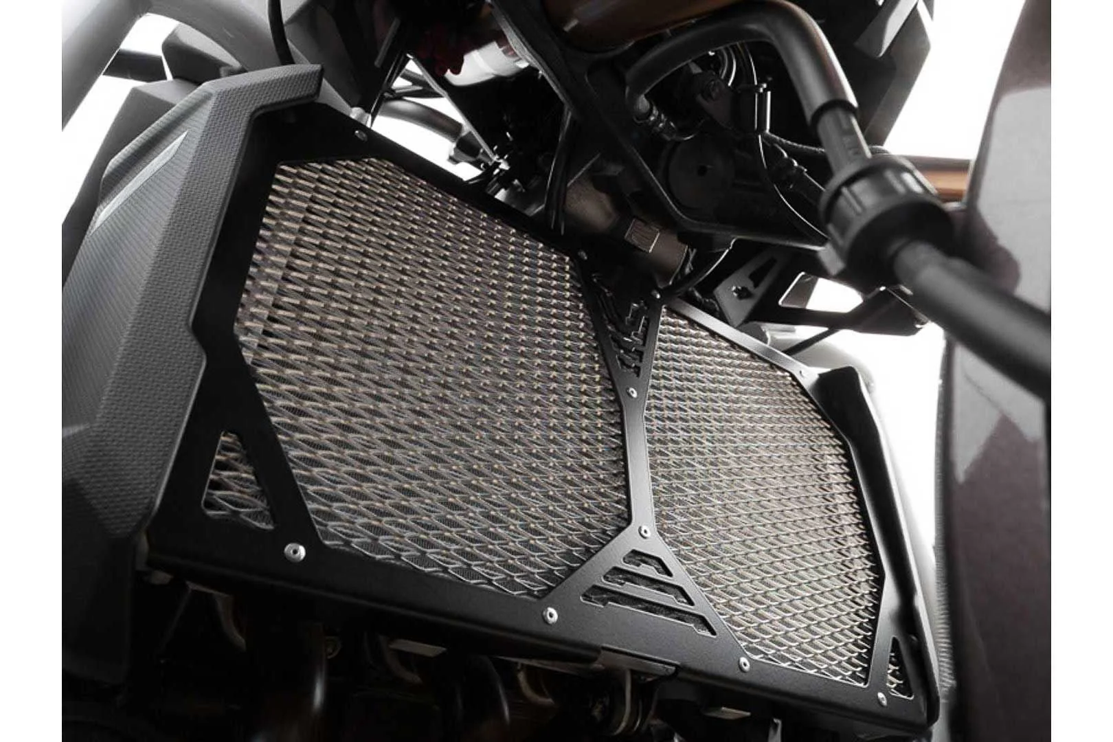 Radiator guard Kawasaki Versys 1000 (12-18). Black/silver - Image 3