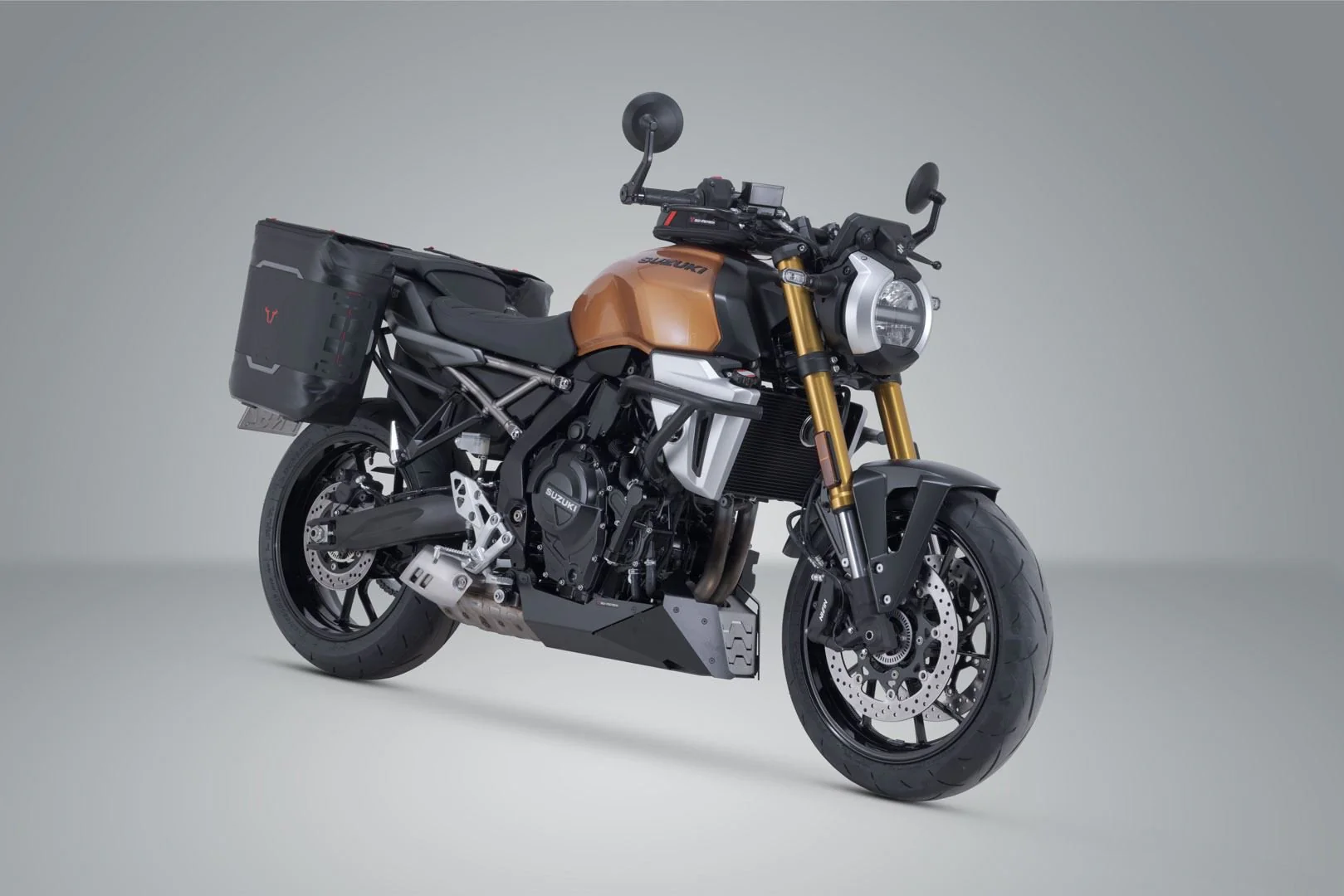 Side Bag WP system V-LOC 16/16 l. Suzuki GSX-8T / TT (25-). - Image 2
