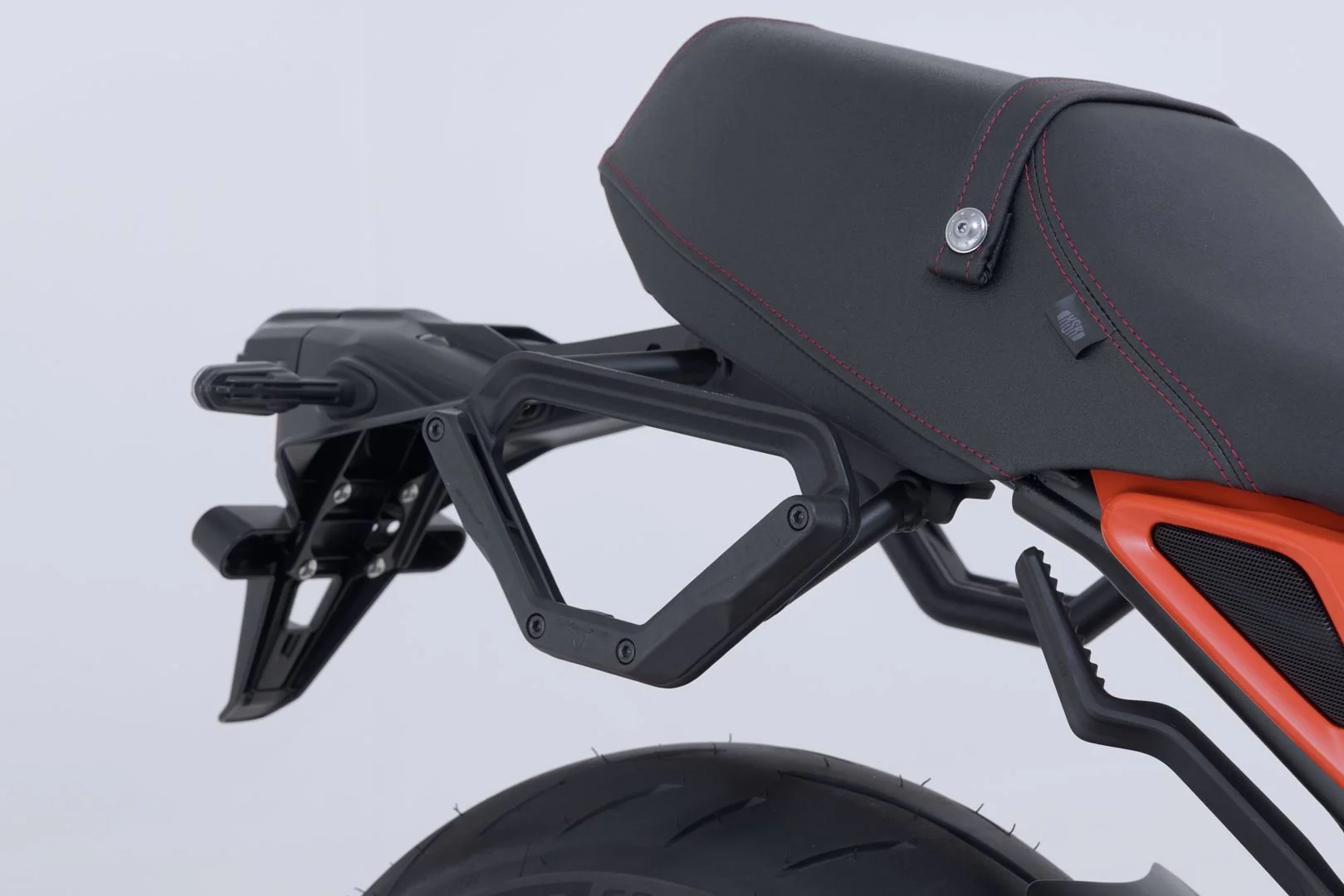 Side Bag WP system V-LOC 16/16 l. Yamaha XSR900 (21-), XSR900 GP (23-). - Image 3