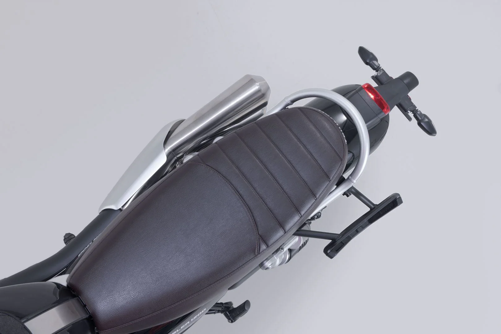 Side Bag WP system V-LOC 16 l. Scrambler 1200 XC/XE (18-), X/XE (23-). - Image 4